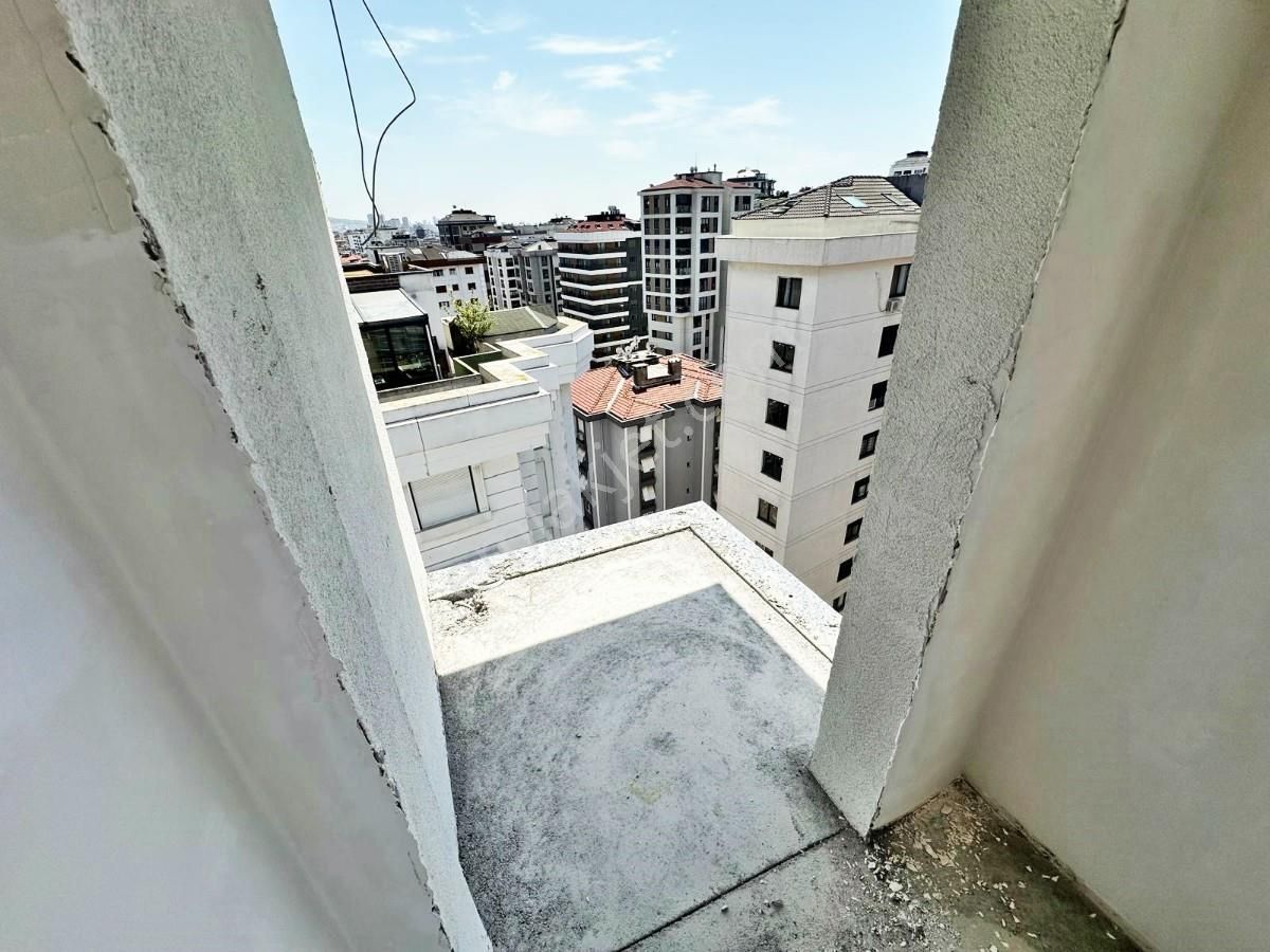 Kadıköy Suadiye Ayşeçavuş Mah. 2+1 Satılık Daire Troykadan