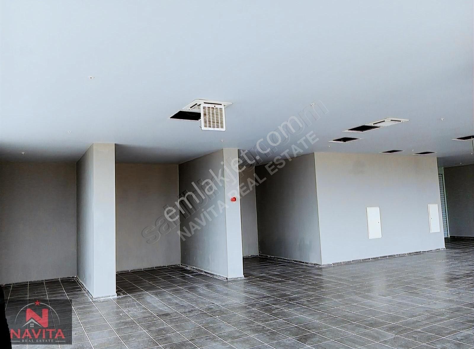 Doğu Garajı Ticaret Merkezi Avm'sinde 310m2 Satılık İşyeri