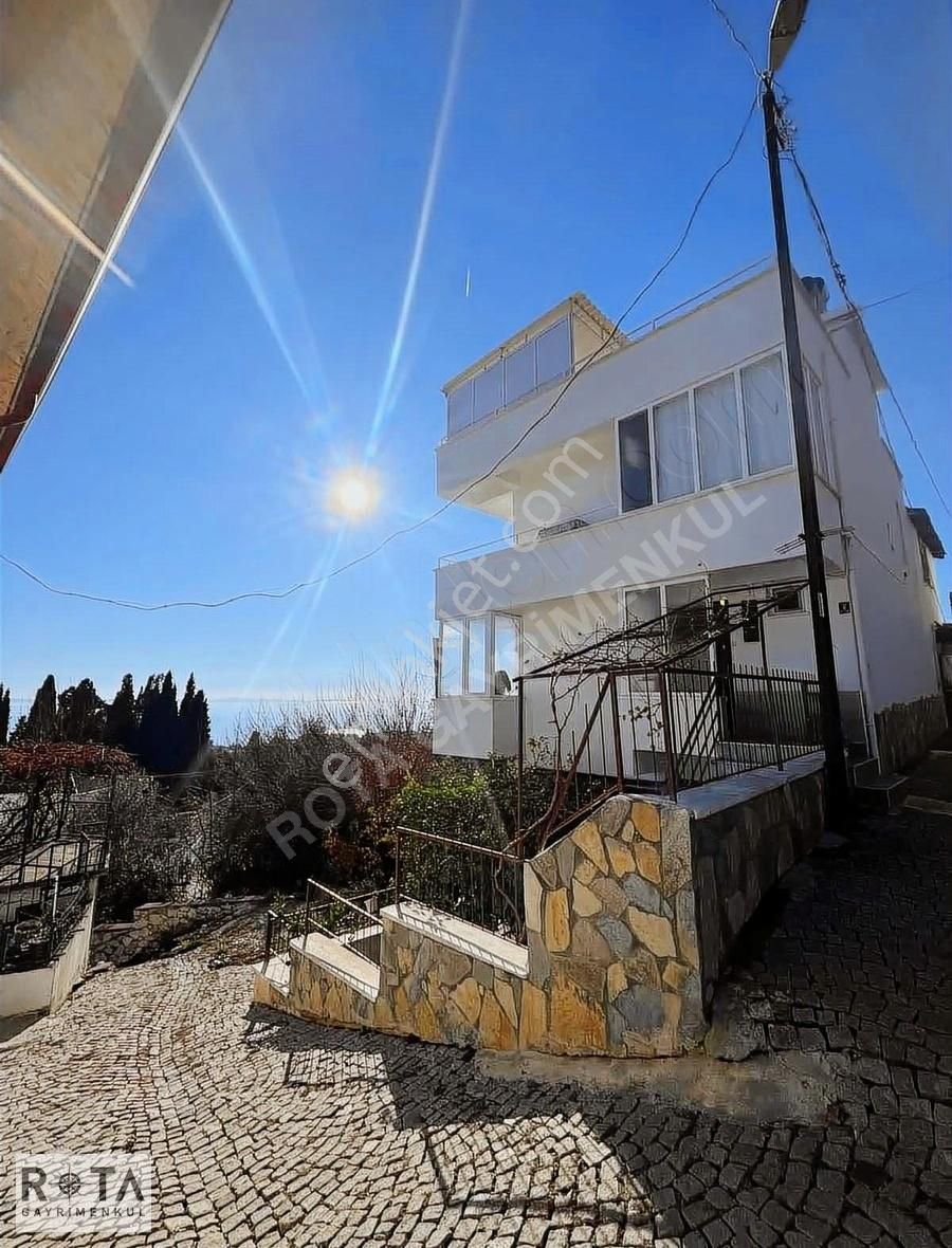 Altınoluk Köy'de 3+1 Villa - Rota
