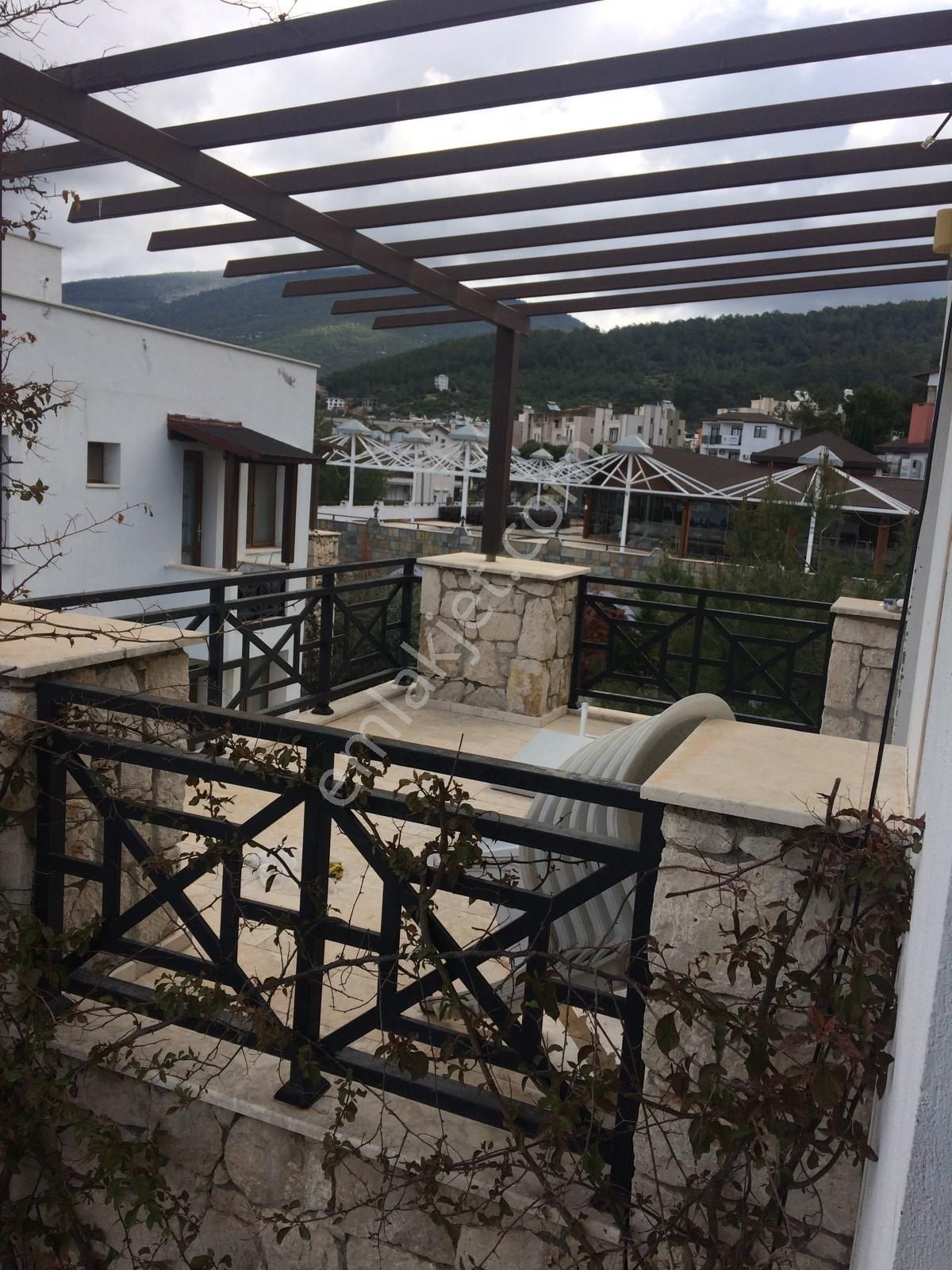 Babil Emlaktan Yıl Boyu Kiralık Deniz Manzaralı Eşyalı 3+1 Daire - Görsel 25