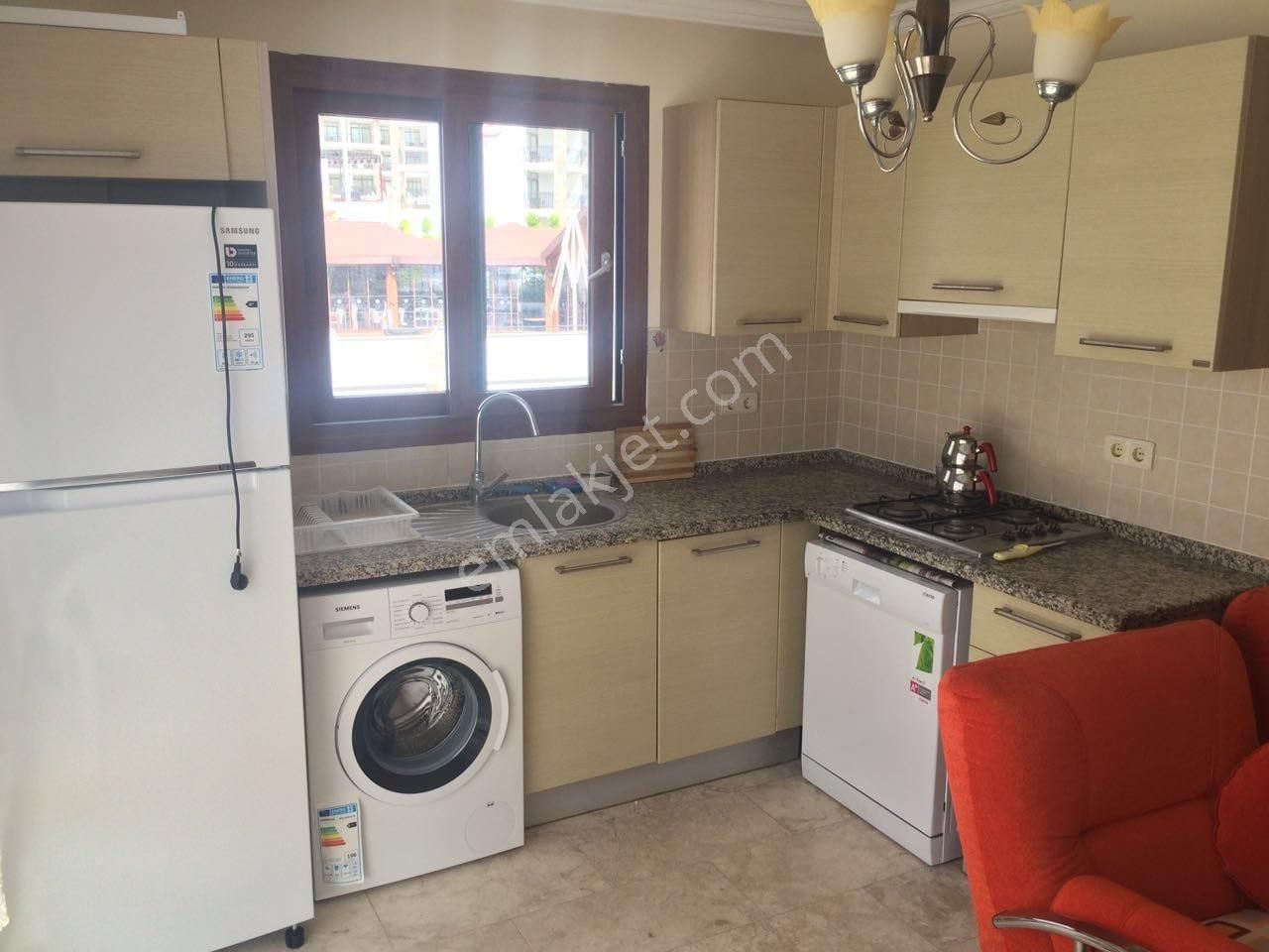 Babil Emlaktan Yıl Boyu Kiralık Deniz Manzaralı Eşyalı 3+1 Daire - Görsel 27