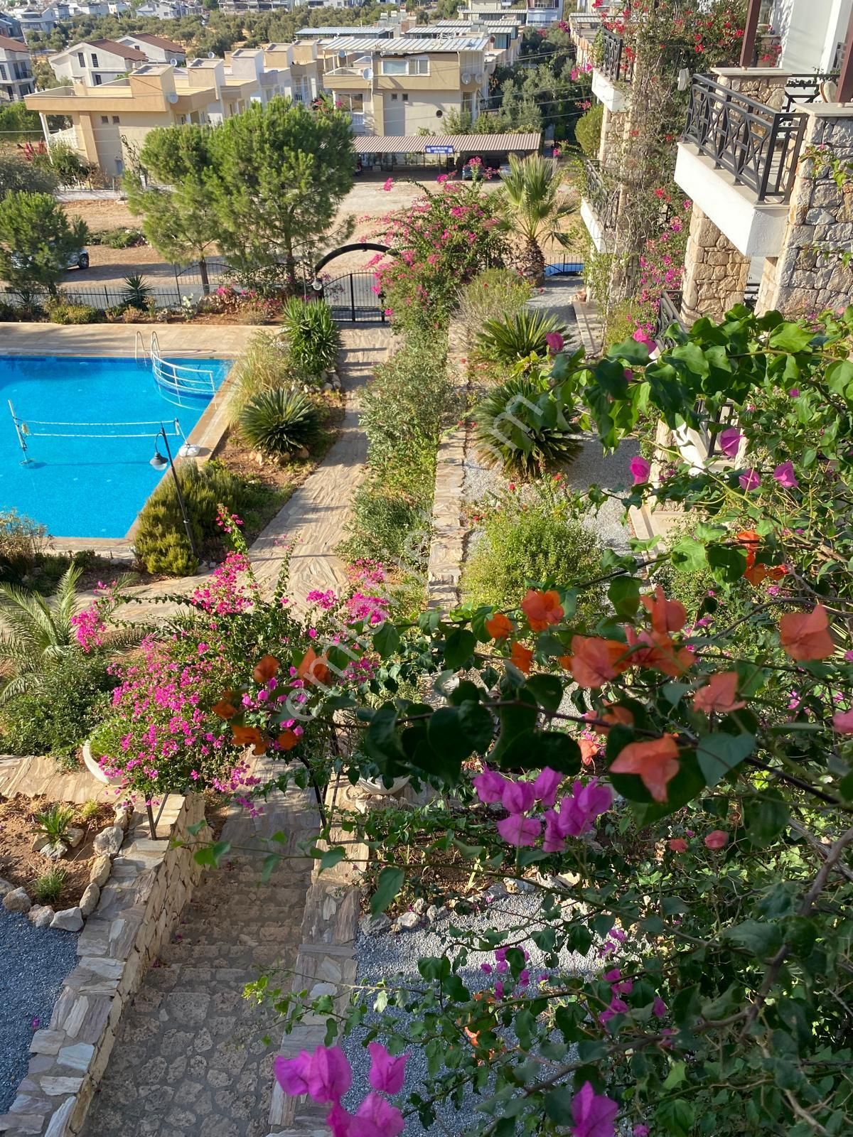 Babil Emlaktan Yıl Boyu Kiralık Deniz Manzaralı Eşyalı 3+1 Daire - Görsel 10