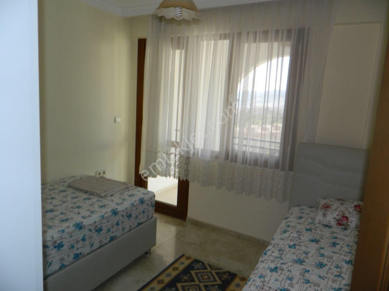 Babil Emlaktan Yıl Boyu Kiralık Deniz Manzaralı Eşyalı 3+1 Daire - Görsel 30
