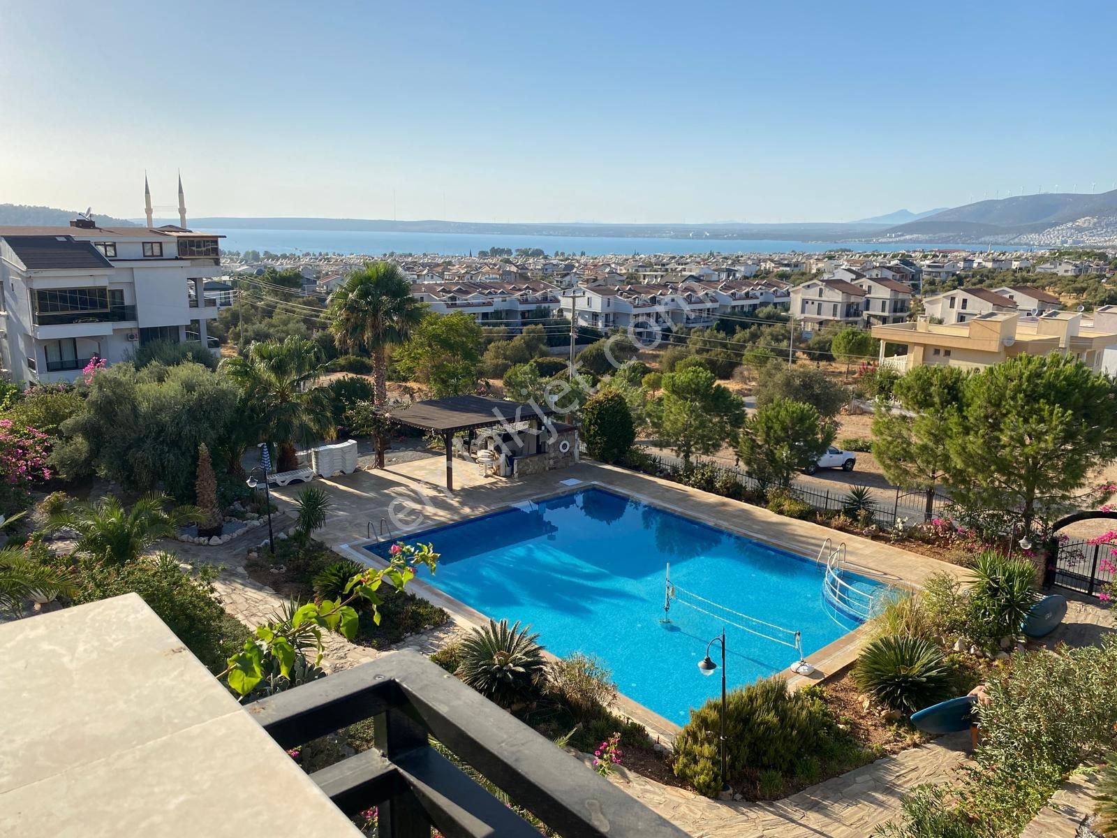 Babil Emlaktan Yıl Boyu Kiralık Deniz Manzaralı Eşyalı 3+1 Daire - Görsel 32