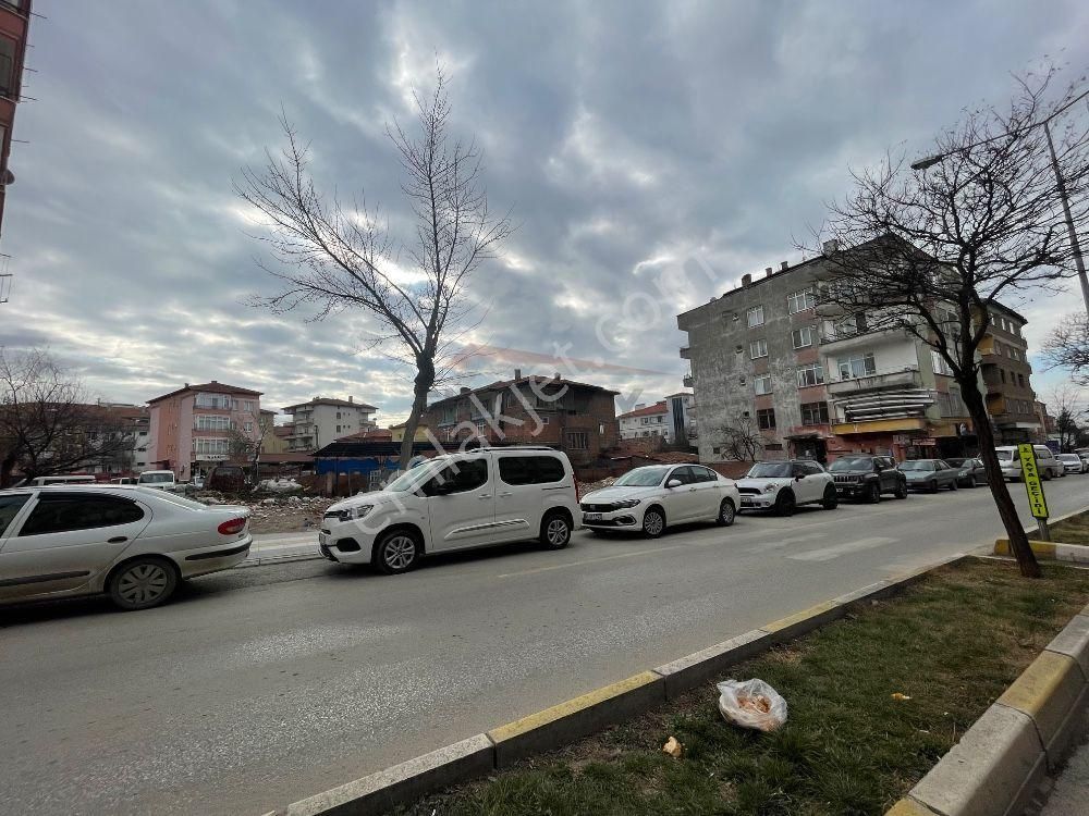 Güvenay - Çorum Cengiz Topel Caddesi Üzeri Satılık 2+1 Daireler