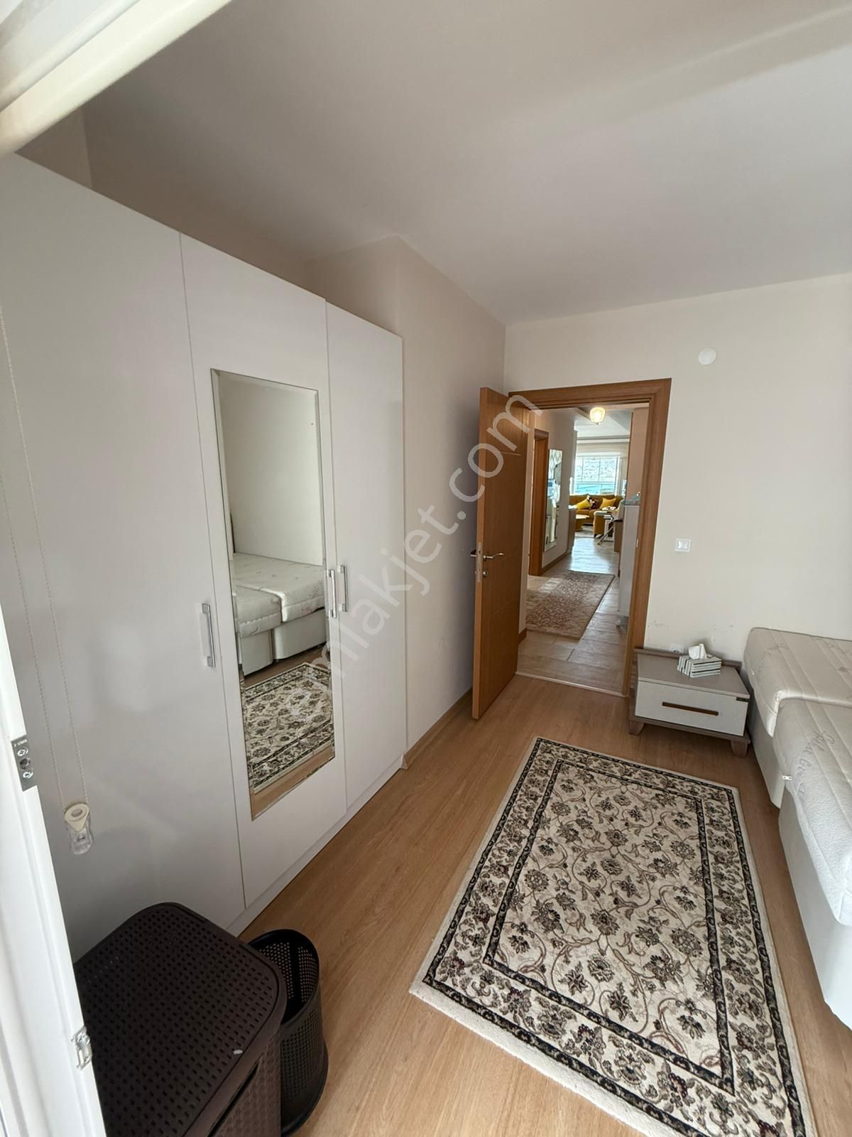 Güvenlikli, Havuzlu Site İçerisinde Full Eşyalı 3+1 Daire - Görsel 9