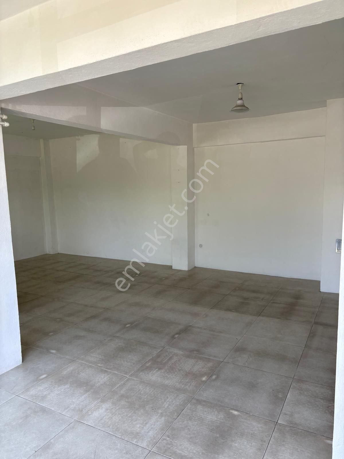 Altın Emlak Bolu Çarşı Temsilciliği.yukarısoku Mah. Kiralık Dükkan