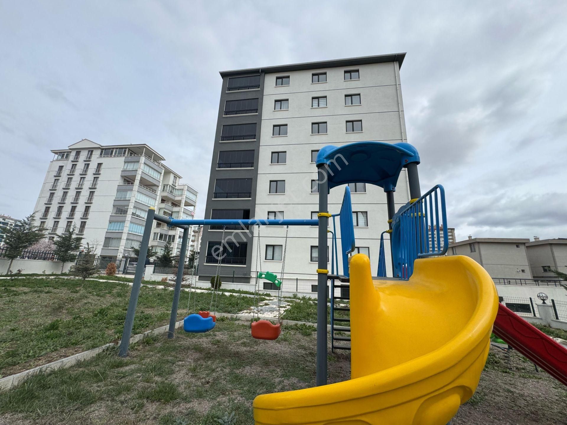 Irmak Emlak- Bağlıca Satılık Merkezde K.otoparklı 4+1 Daire