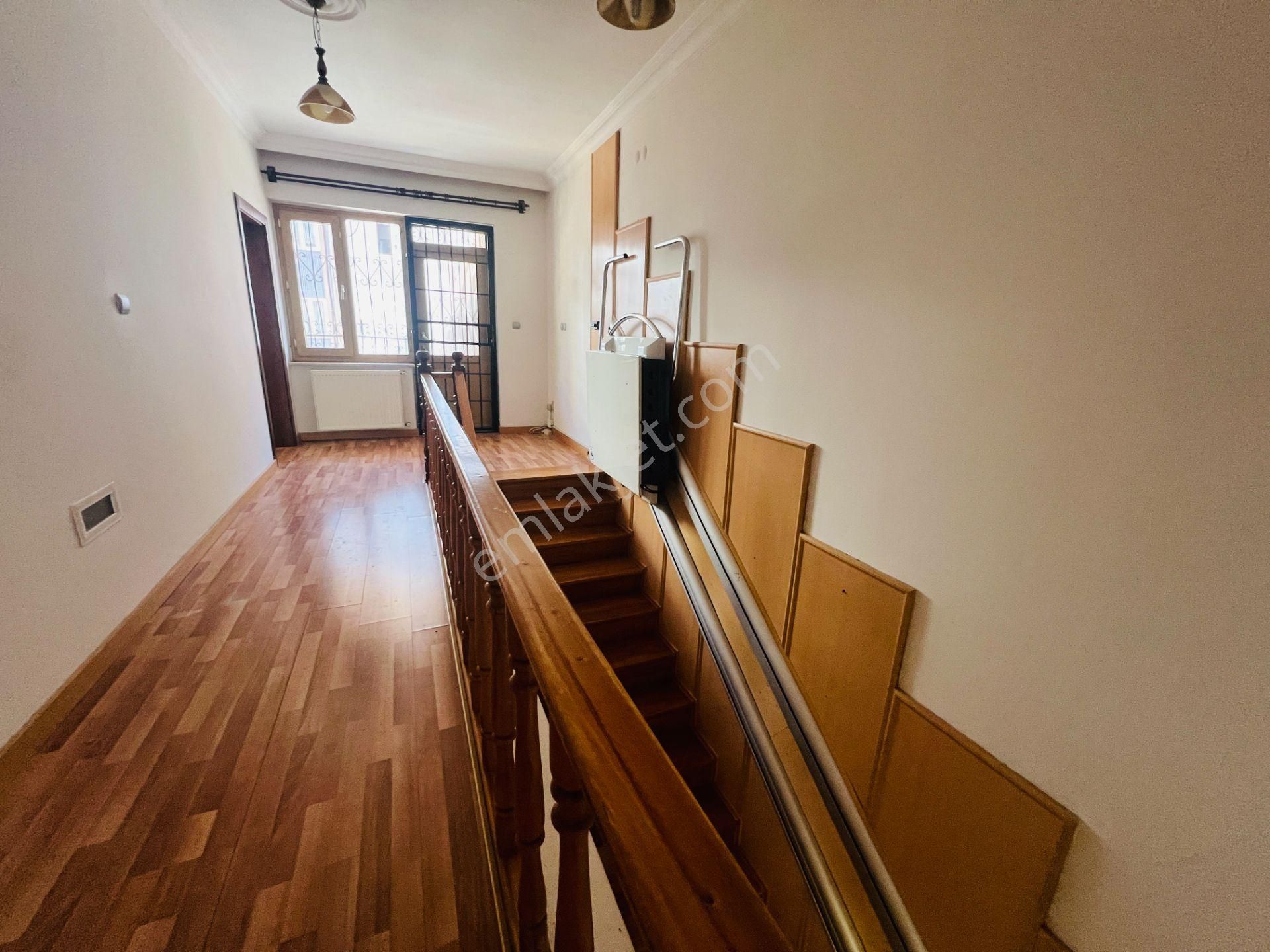 Yeşilyurt 'ta Üniversite Yakını Müstakil Villa - Görsel 31