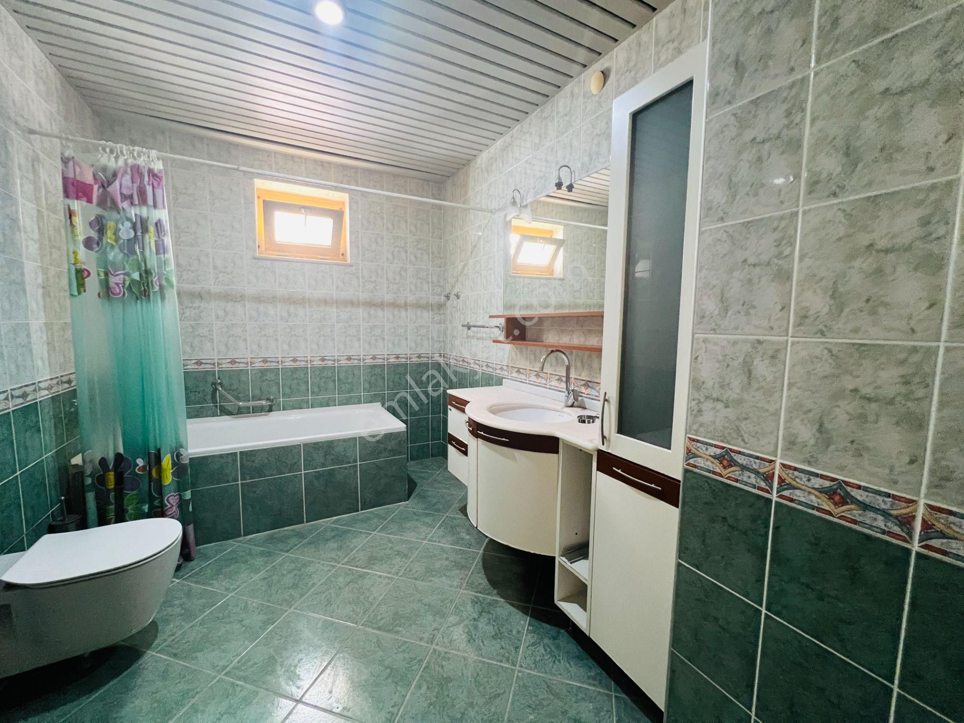 Yeşilyurt 'ta Üniversite Yakını Müstakil Villa - Görsel 29