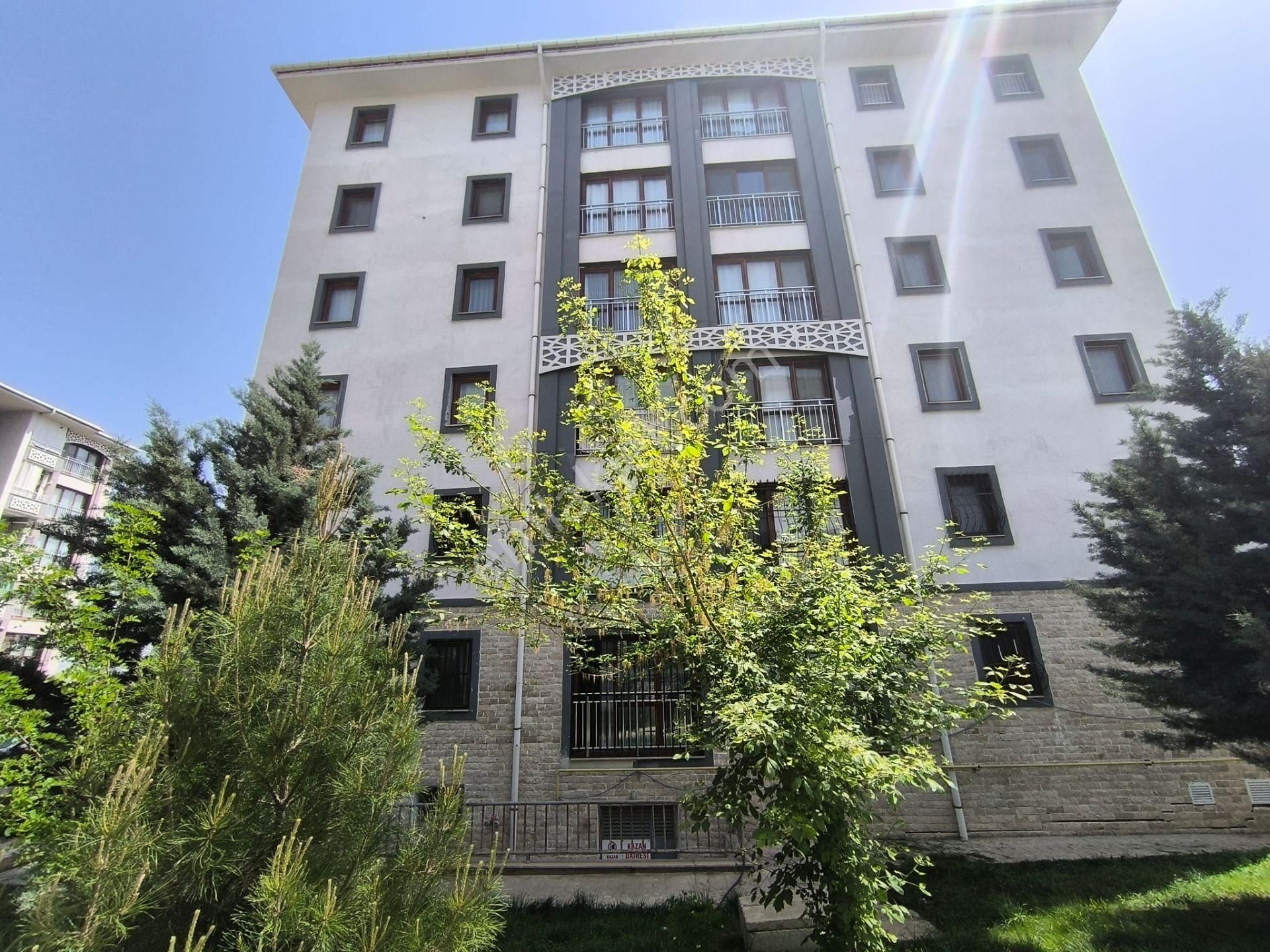 Üçkuyular Toki 808 Konutlarda Bakımlı Tapu Hazır 3+1 Satılık Daire