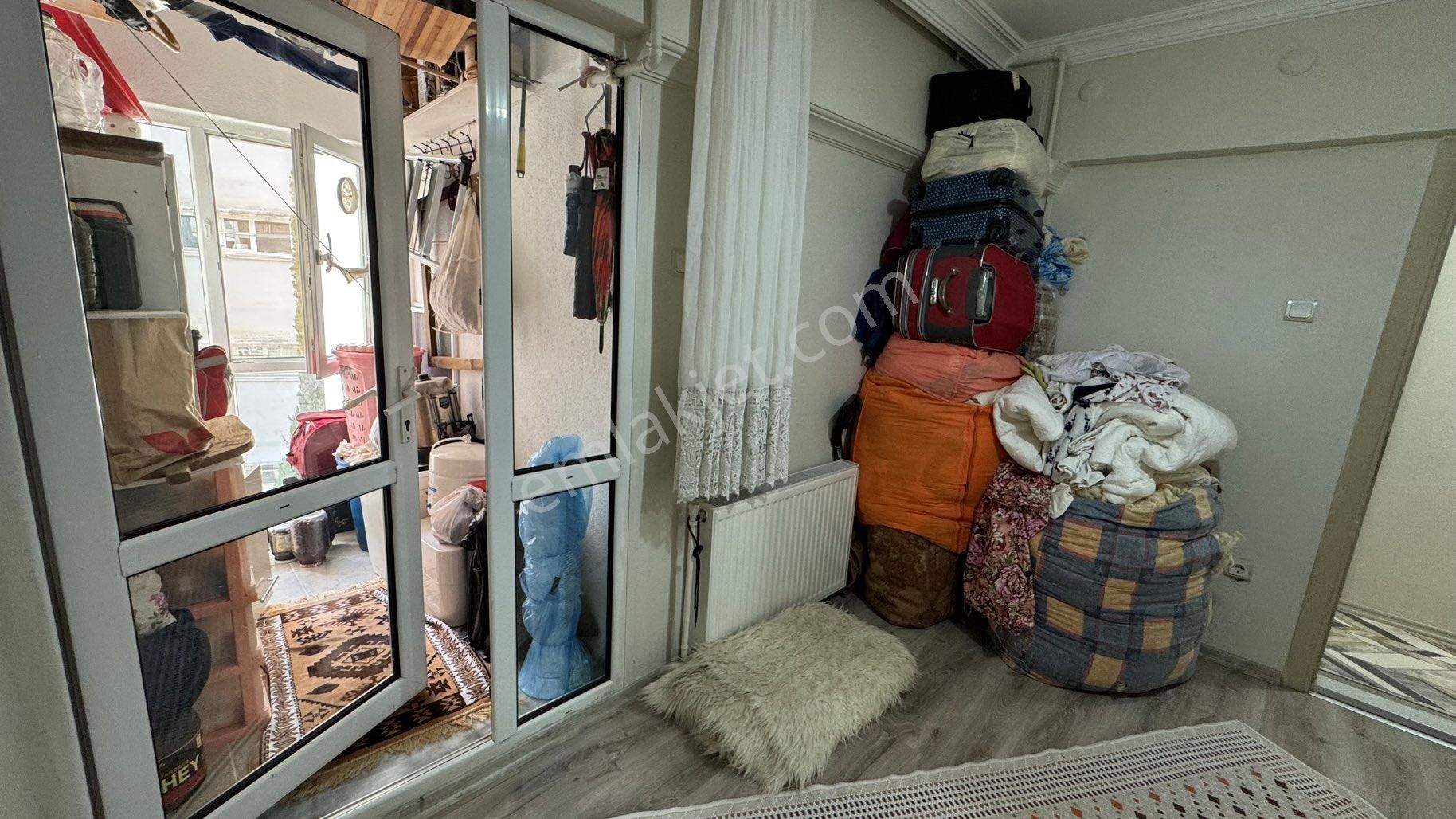 Üçkuyularda 2+1 Açık Otoparklı Tadilatlı Daire - Görsel 29