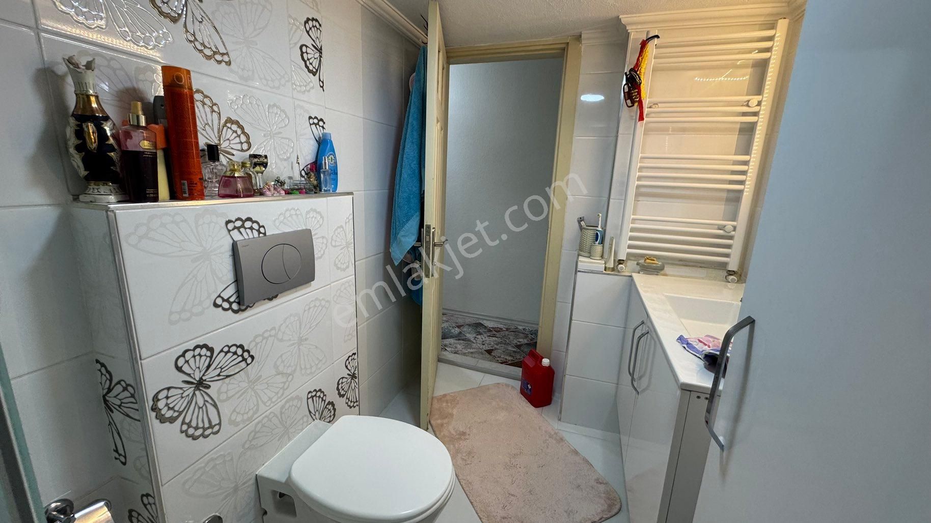 Üçkuyularda 2+1 Açık Otoparklı Tadilatlı Daire - Görsel 31