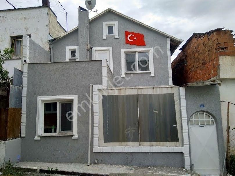 Bursa Mudanya Yapı Kayıtlı, Yeni Tadilat, Denize-markete Yakın-merkezi Konumda Fırsat Müstakil Ev
