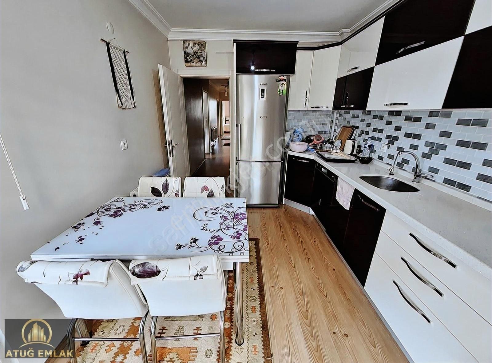 Atuğ Emlaktan Devlet Hastanesi Karşısı Ara Kat Satılık 3+1 Daire