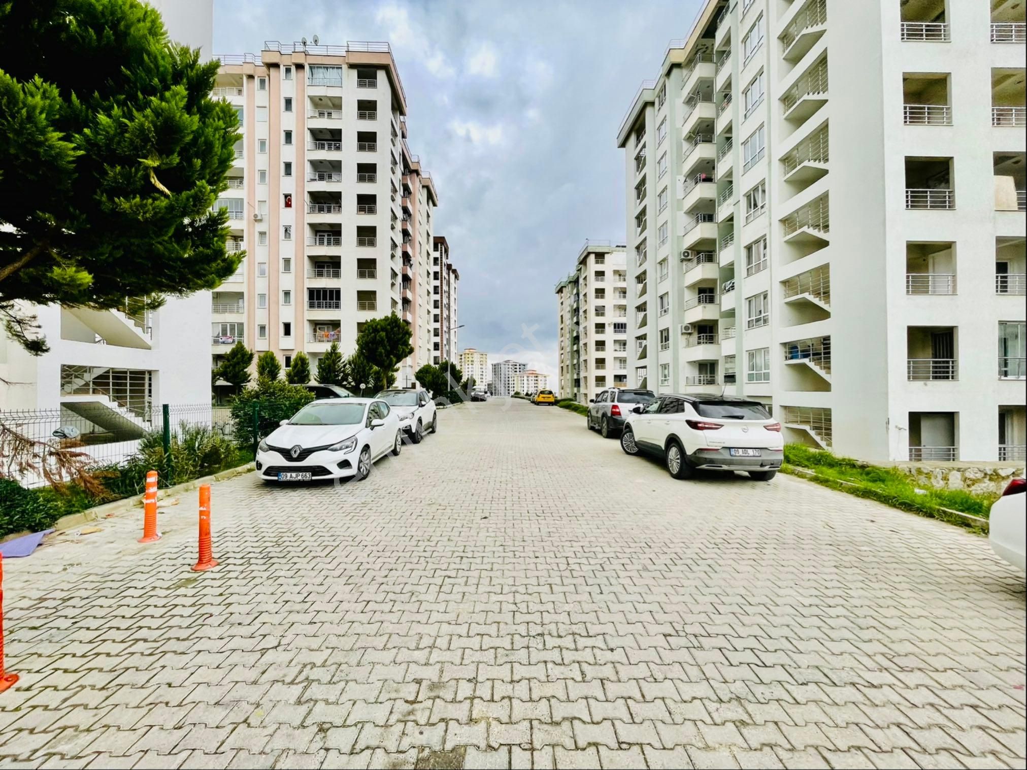 Uydukent Kumru Sitesi 2+1 2.kat Asansörlü Satılık Daire
