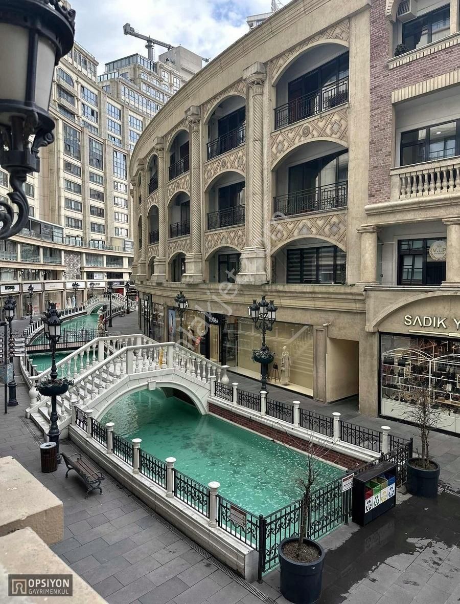 1+1 /90m2 Satılık Boş Avm Venezia للبيع بمول فنيسيا
