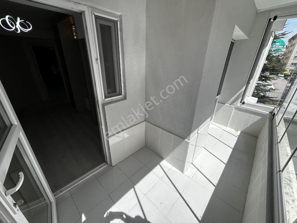 Sincan Ertuğrulgazi Mah 3+1 Full Yapılı Ara Kat Bağımsız Daire