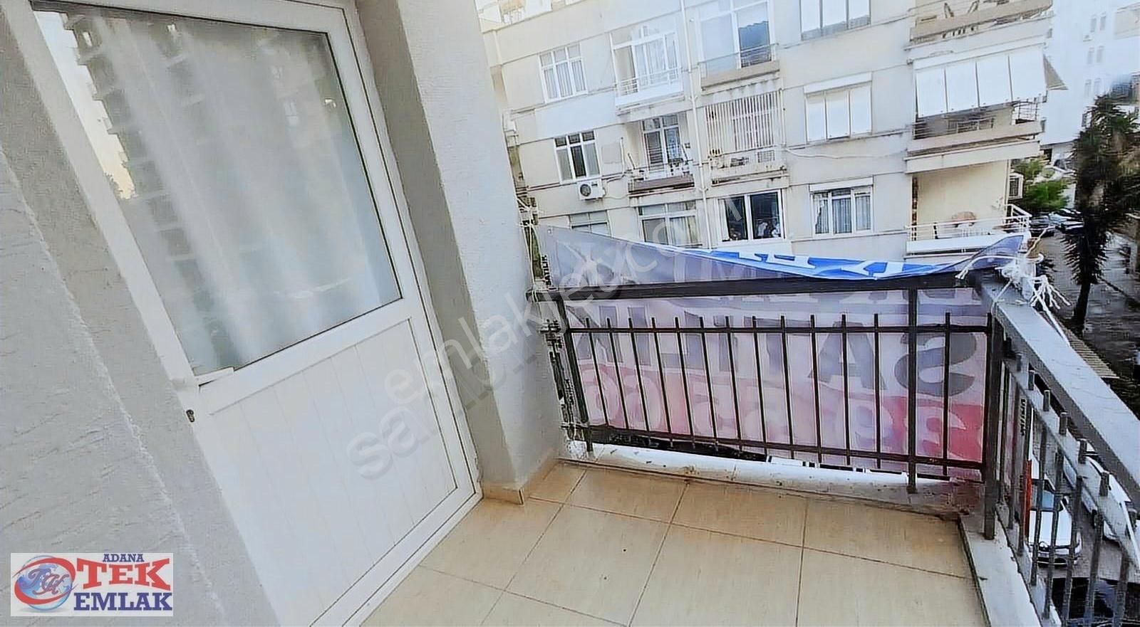 Reşatbey'in Kalbinde Az Katlı Geniş Balkonlu 2+1 Satılık Daire - Görsel 4