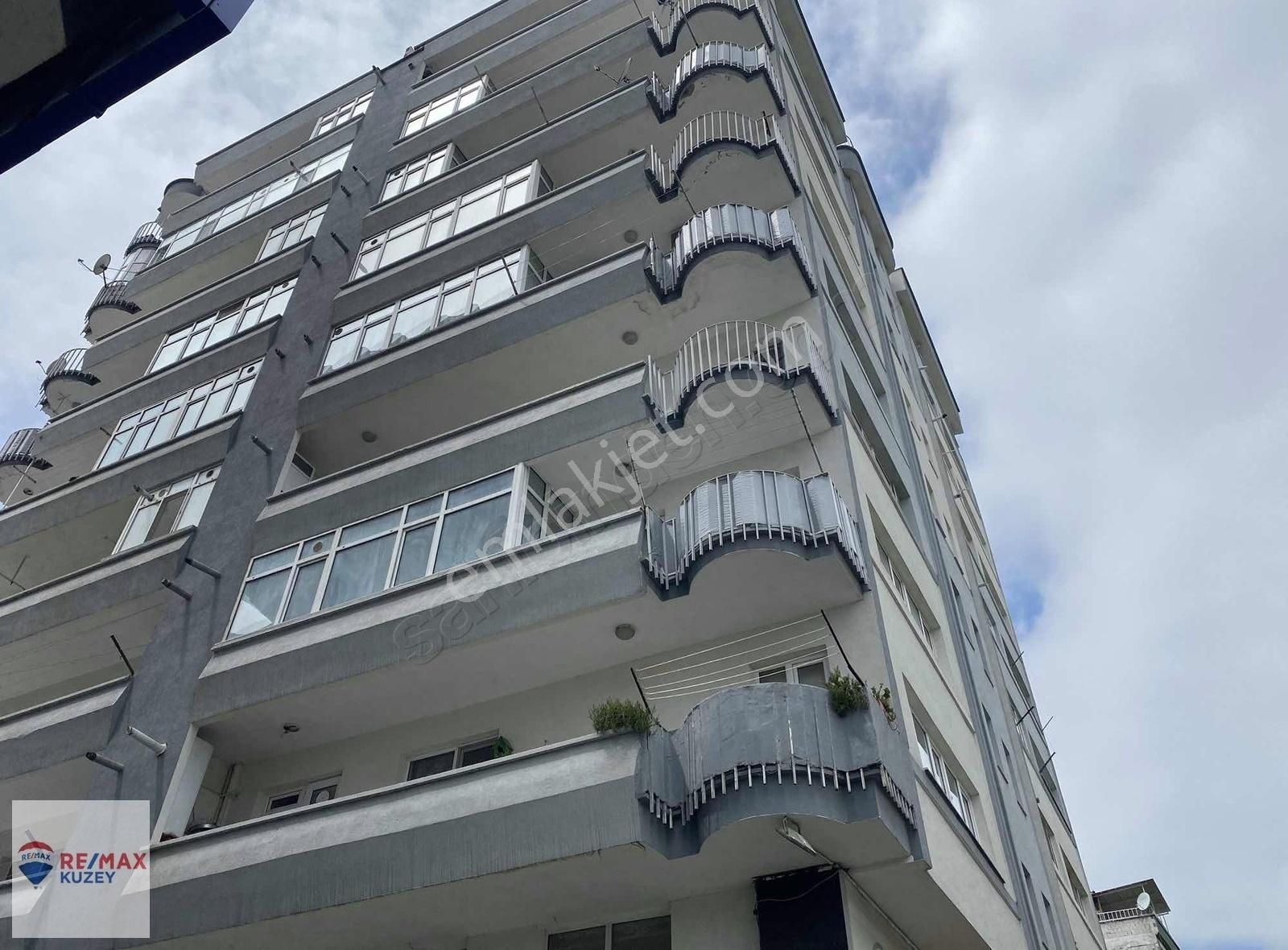 Deniz Manzaralı Ara Kat Merkezi Konum Adliye Yakını 3+1