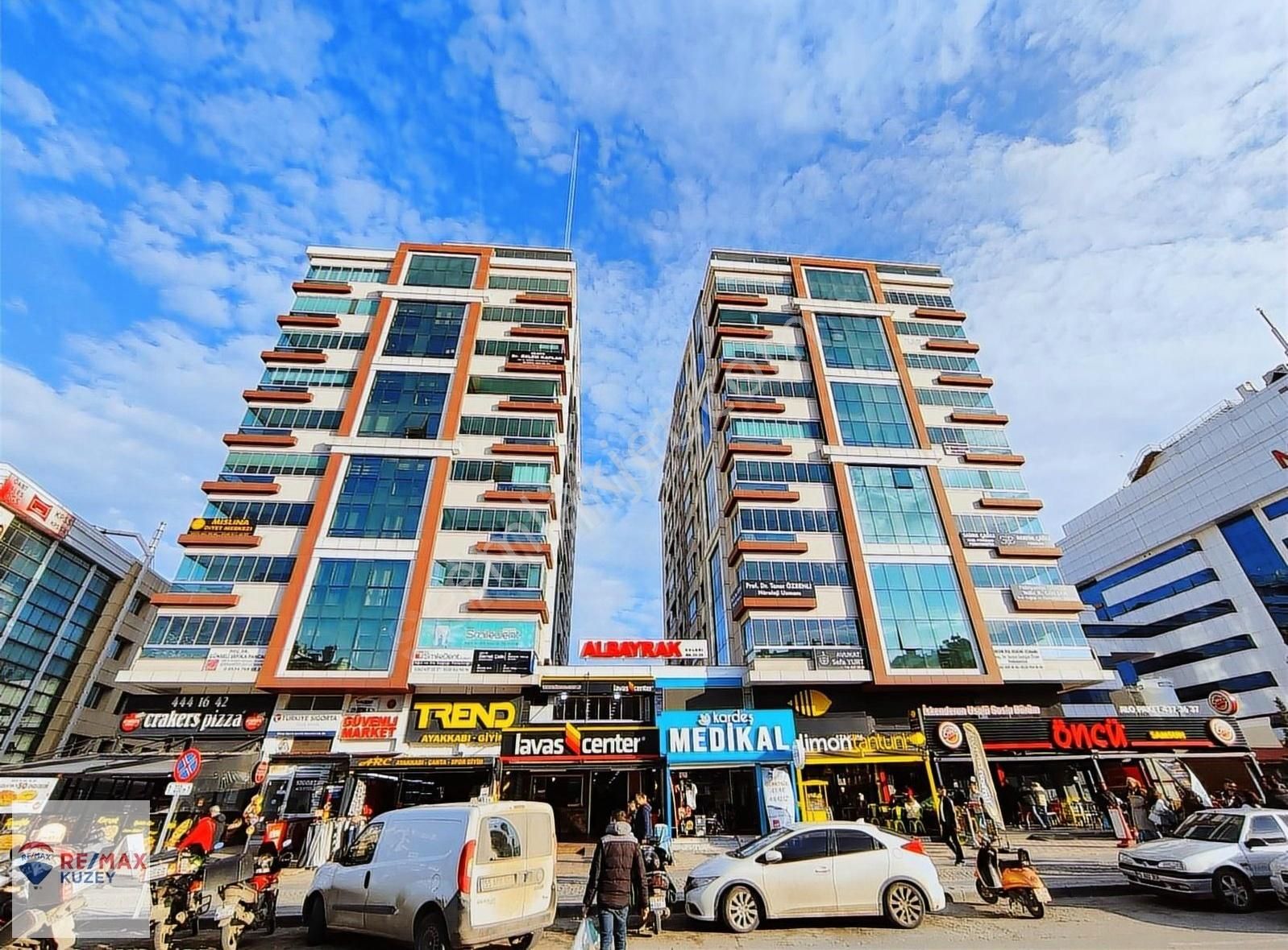 Remax Kuzeyden Medicalpark Yanı Kiralık 4+1 İşyeri