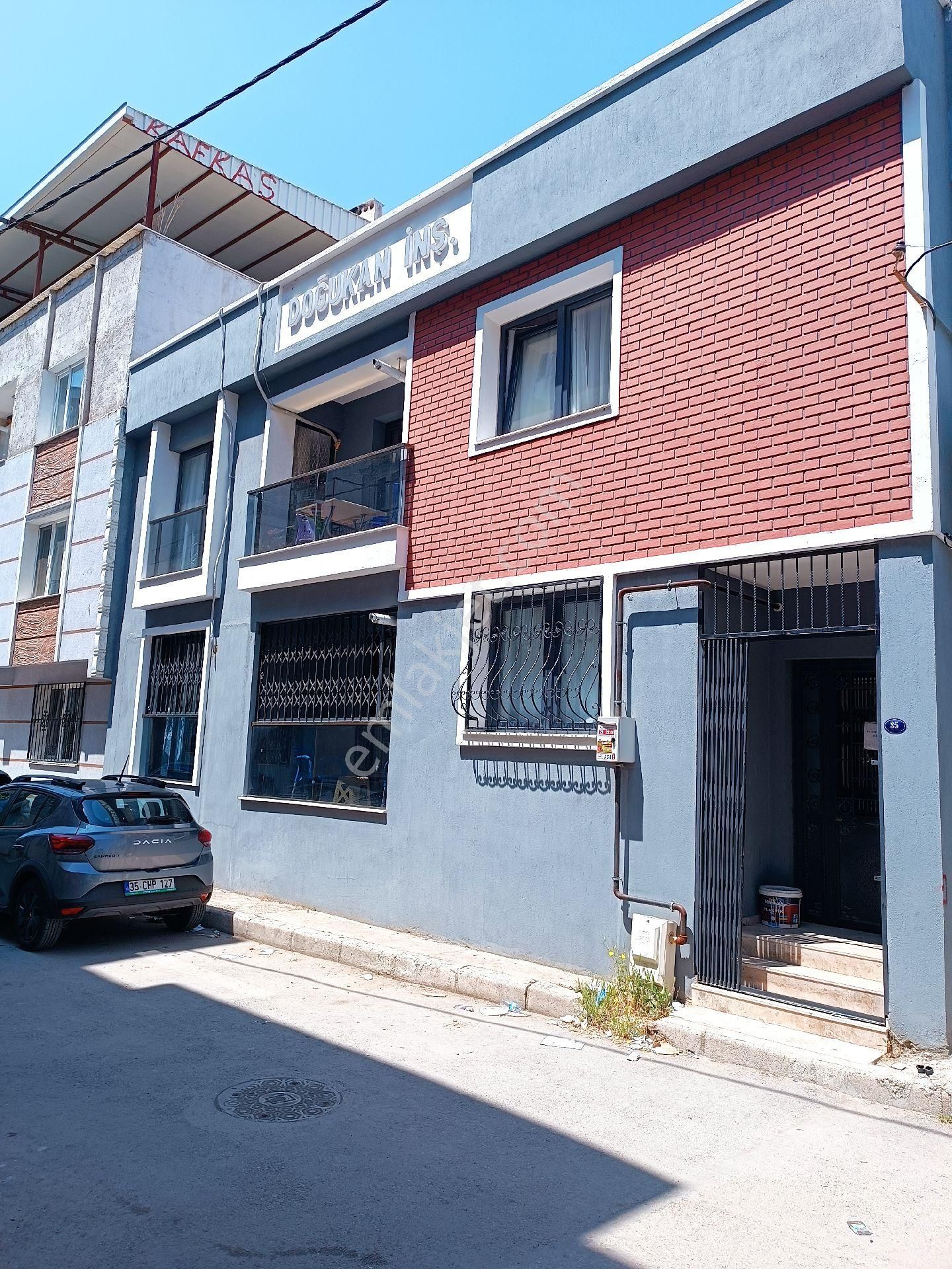 Buca Gediz,de Satılık Müstakil Bina