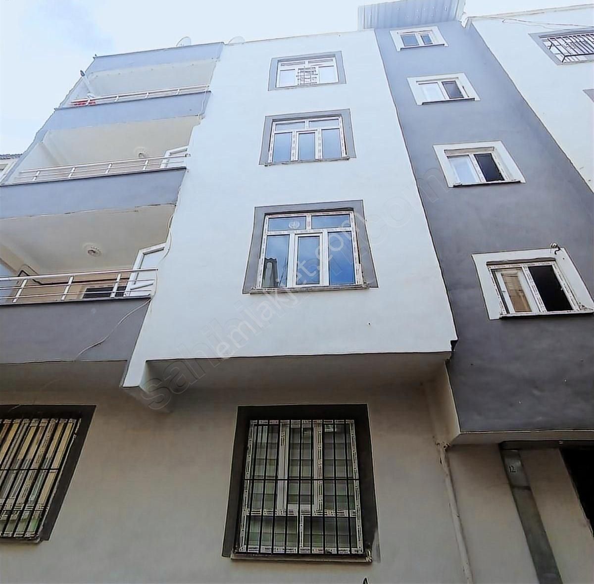 Akziyaret Emlak Tan Satılık 2+1 Kat İrtifaklı Krediye Uygun Arak