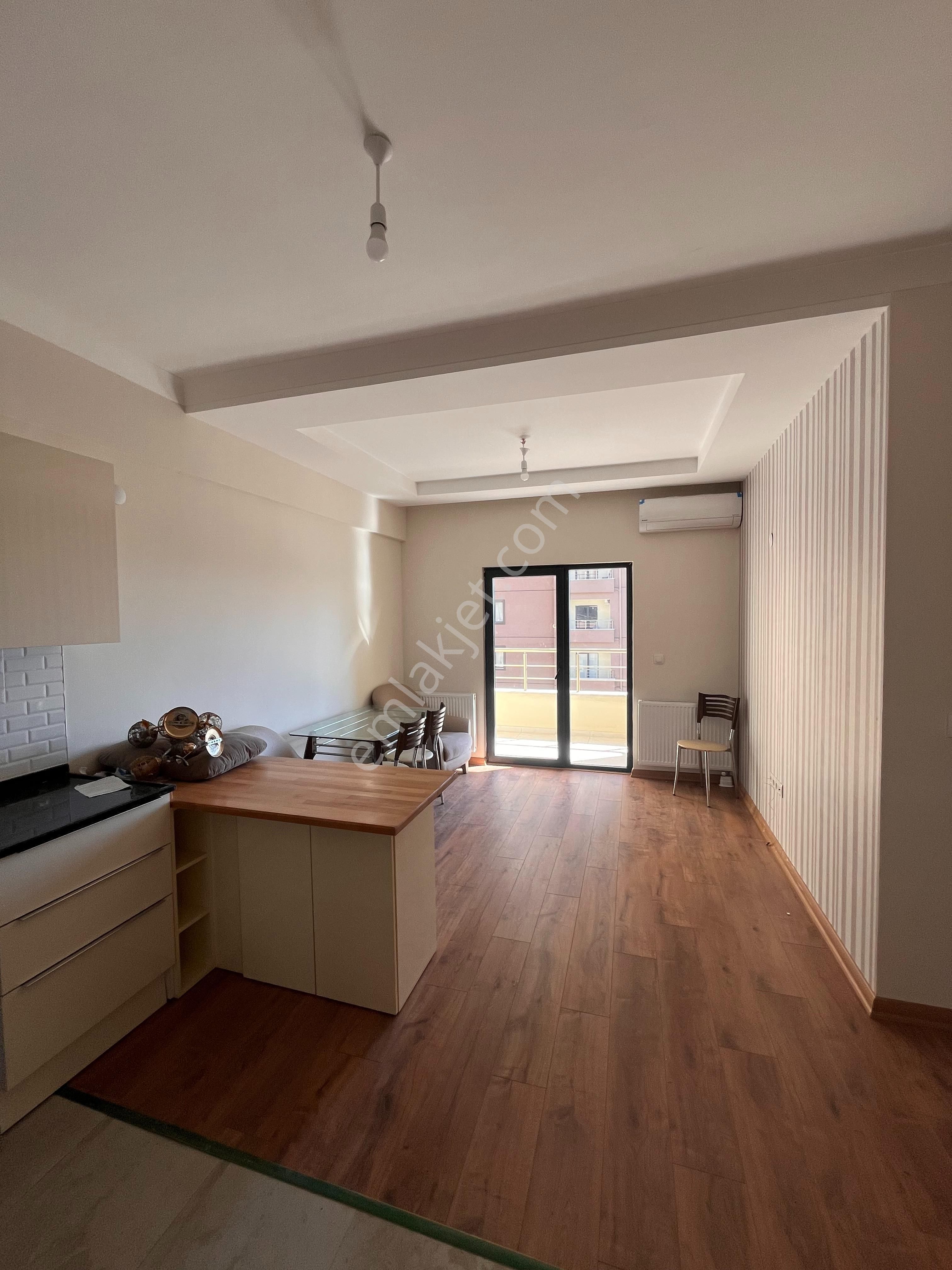Mayadan Ulus Residence'de Eşyalı Havuz Cephe Lüx 1+1 Daire