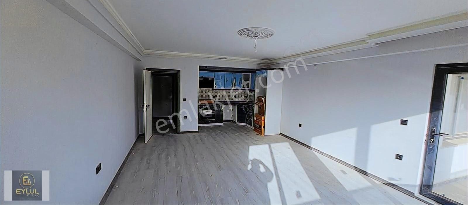 Eylül Emlaktan Burhaniye Geriş Mah. 2+1 Sıfır İskanlı Daire