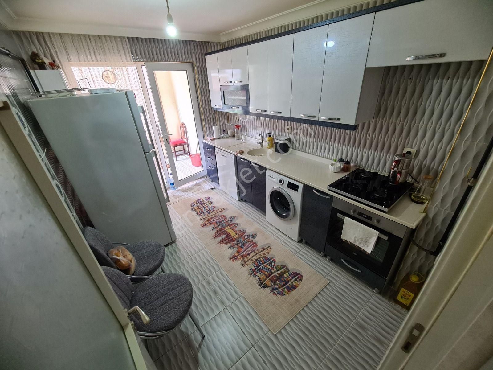 Yükseltepe'de Kat Konumlu ( Altta Daire Var ) Geniş Balkonlu 2+1