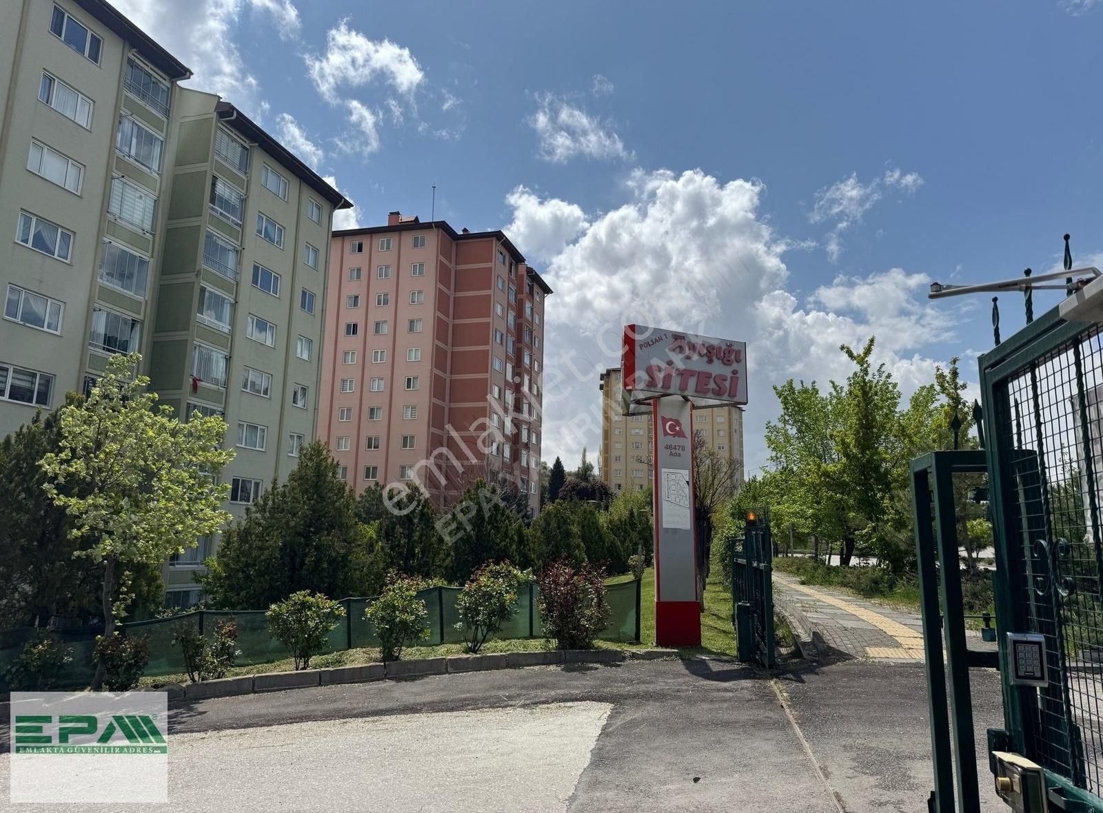 Eryaman Polsan 1 (ay Işığı) Sitesinde Metro Yanı Satılık 3+1