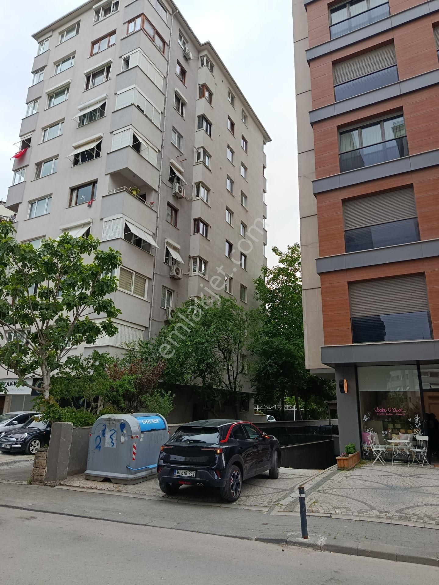 Göztepe Minibüs Caddesine Çok Yakın 3+1 Oturmaya-yatırıma Uygun Daire