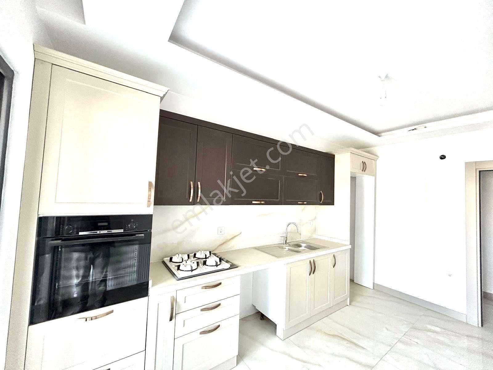 Yükselden Gazicelalde Ebeveyn Banyolu 2+1 Geniş Sıfır Daire