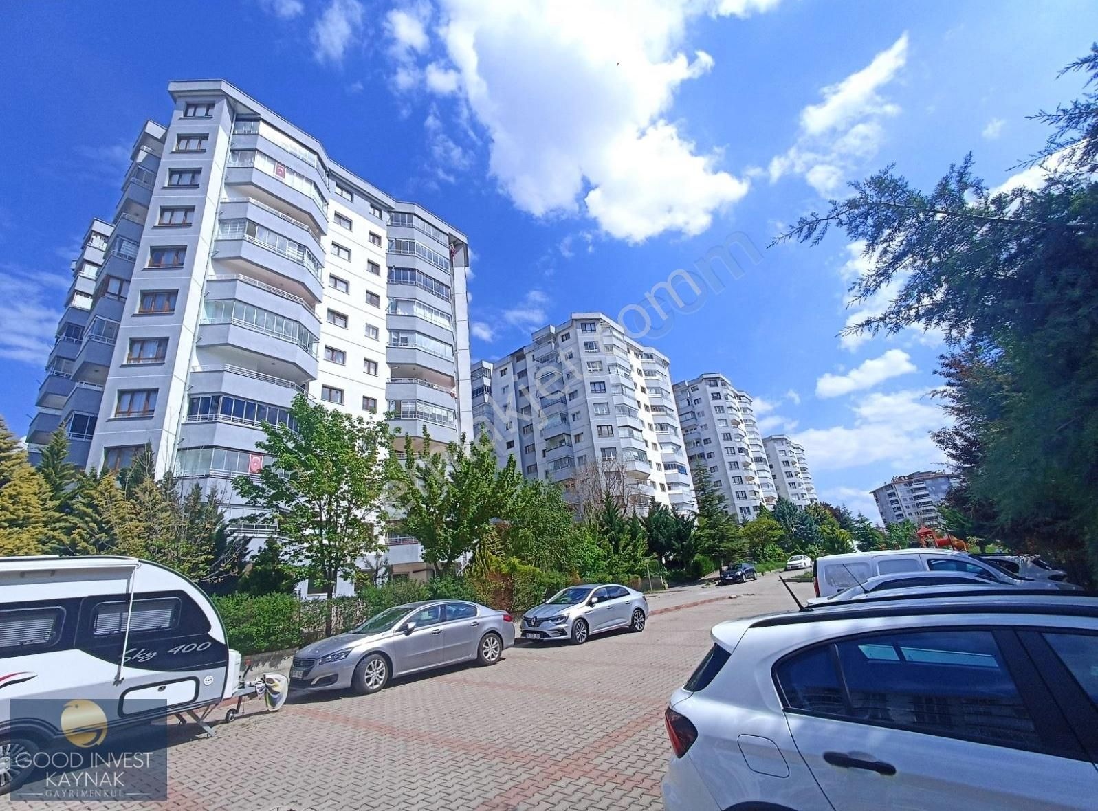 Etimesgut Ahimesut'ta Sitede 3+1 Geniş Yapılı Satılık Daire