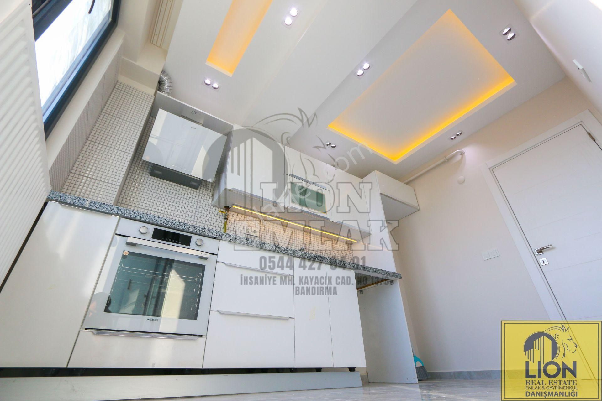 Bandırma 17 Eylül'de Modern Dizaynlı Sıfır 2+1 Satılık Lüx Daire