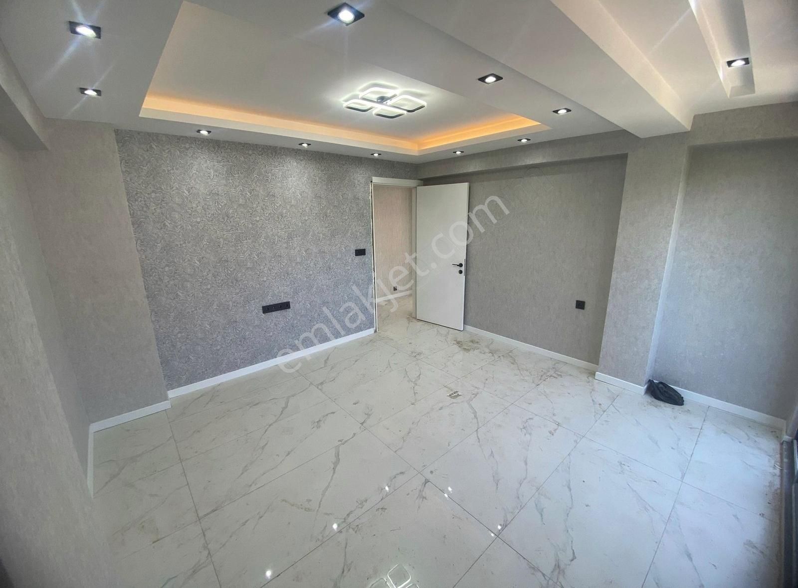 Yaşampark Bölgesinde 2+1 Satılık Sıfır Daire