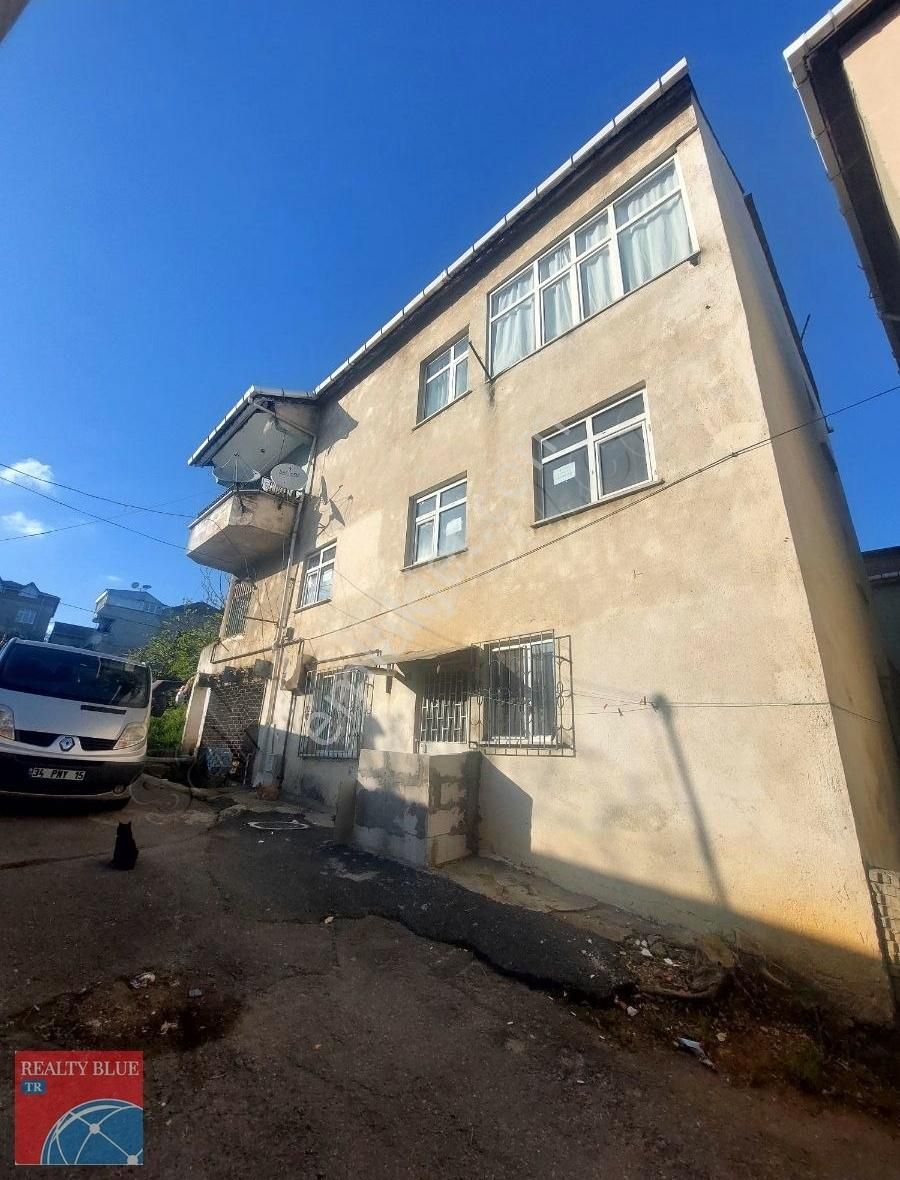 Sultanbeyli Mecidiye Mah Satılık 2+1 Ara Kat Daire Ahmed Kaçmaz