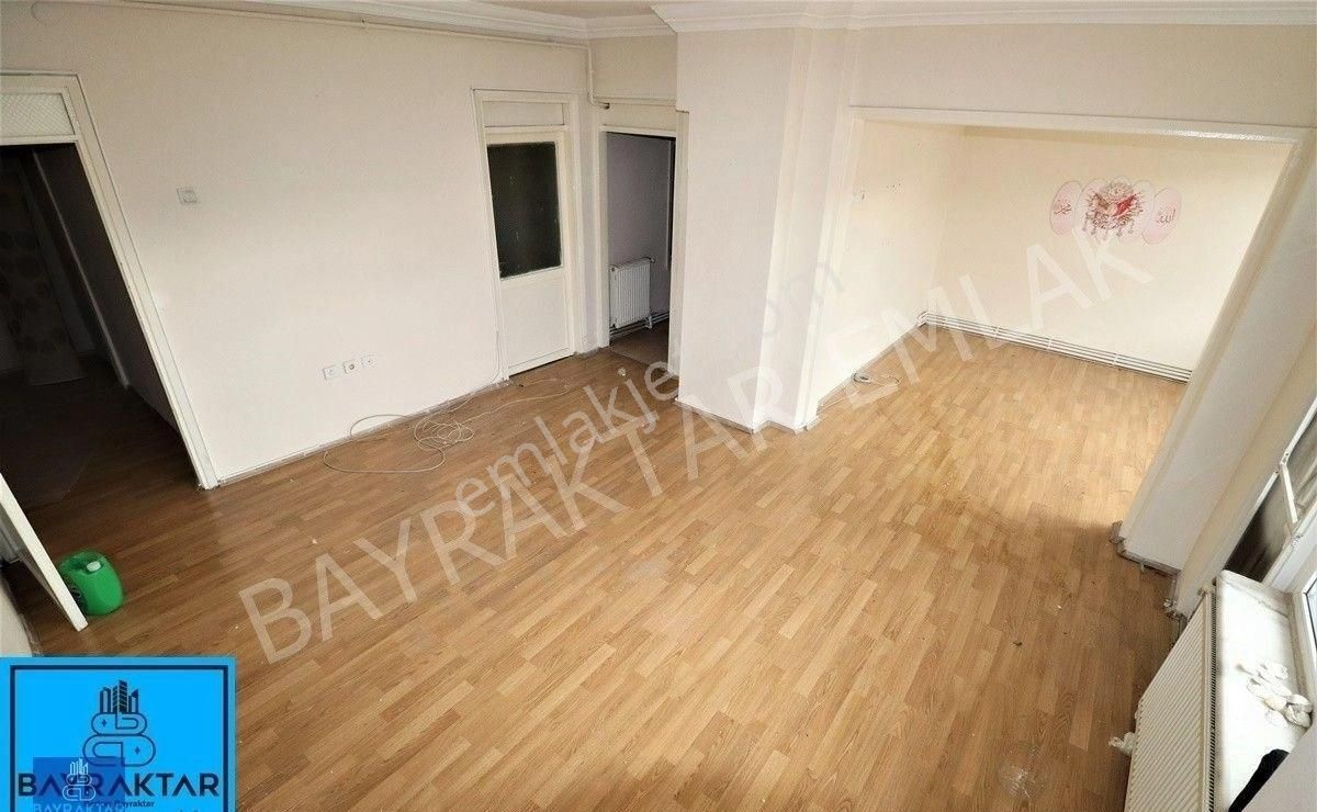 Bandırma İhsaniye'de Arakat Geniş 2+1 Satılık Daire Bayraktar Emlak'tan