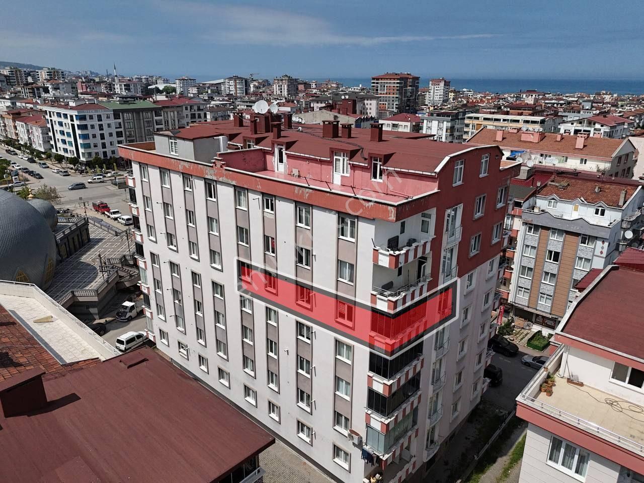 Ömürevlerinde Tarmvaya 150 Metre Ara Kat 3+1 Satılık