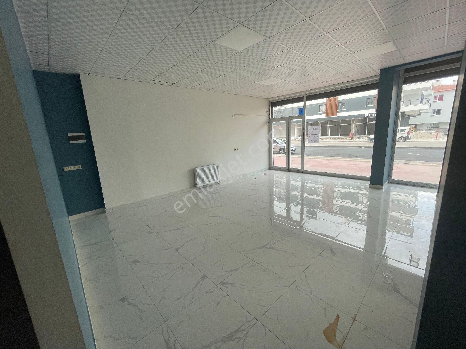 Kiralık İşlek Cadde