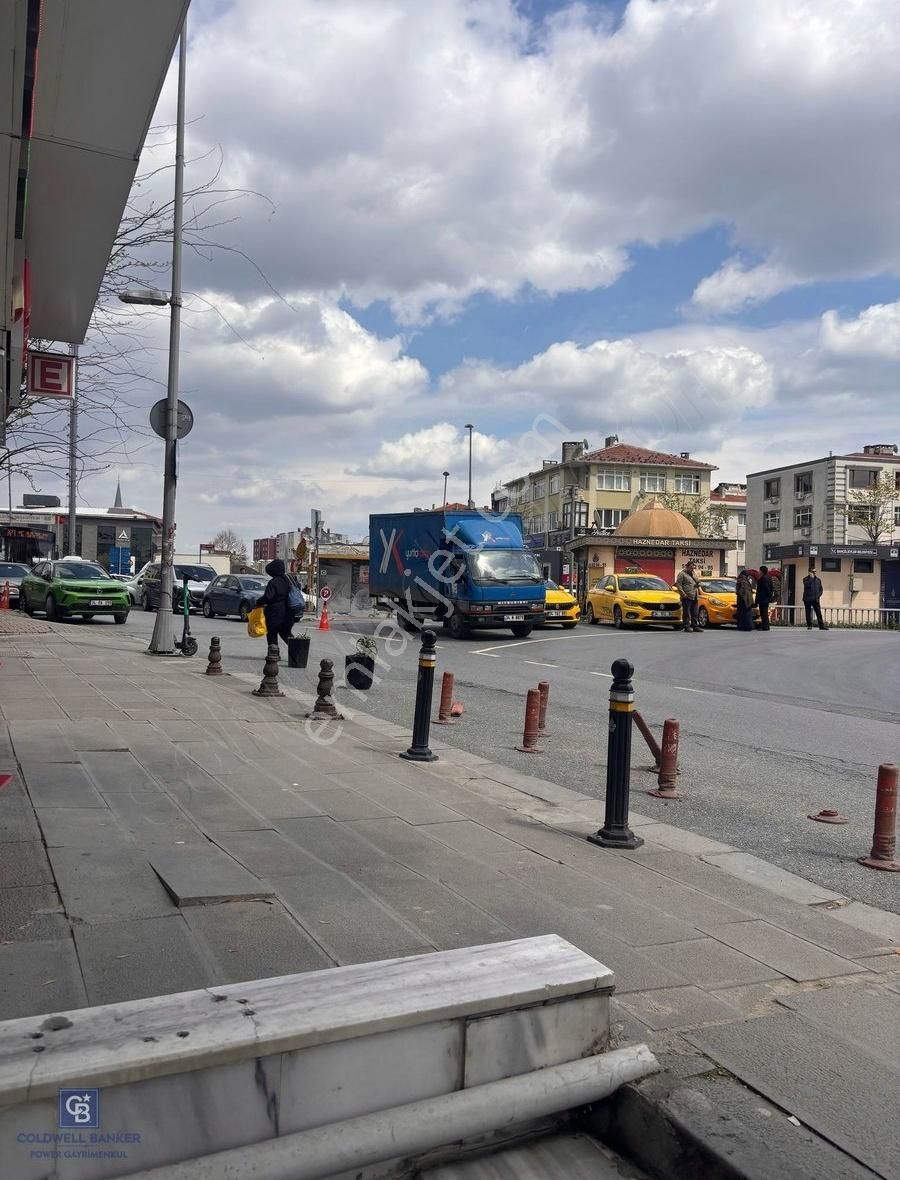 Haznedar Merkez 2+1 Yatırım Fırsatı Yüksek Açık Otoparklı Daire