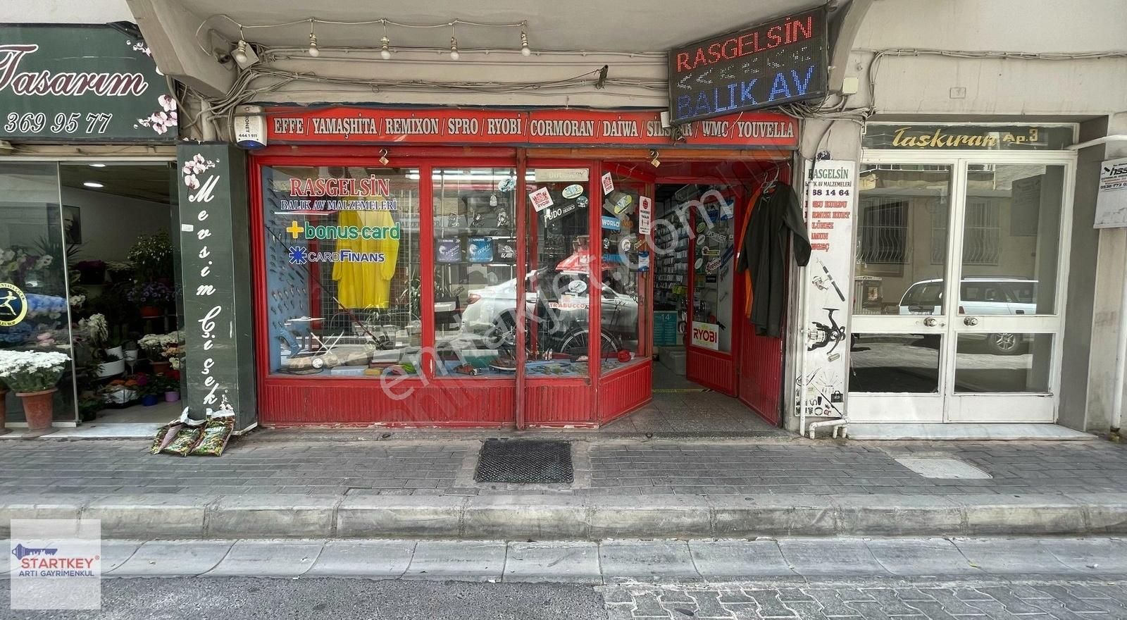 Karşıyaka Merkezi Konumda Devren Kiralık Balık Av Malzemeleri