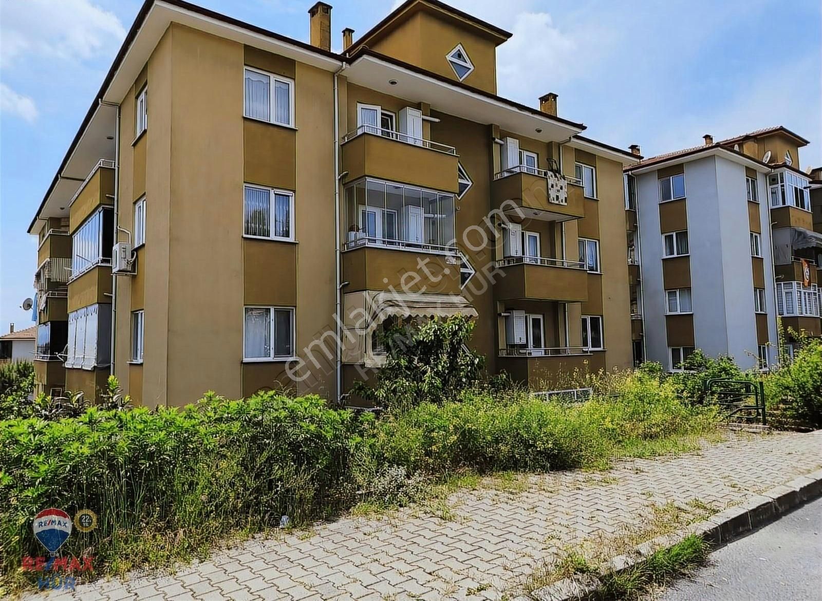 Remax Ayfer Sever'den 3+1 Satılık Daire