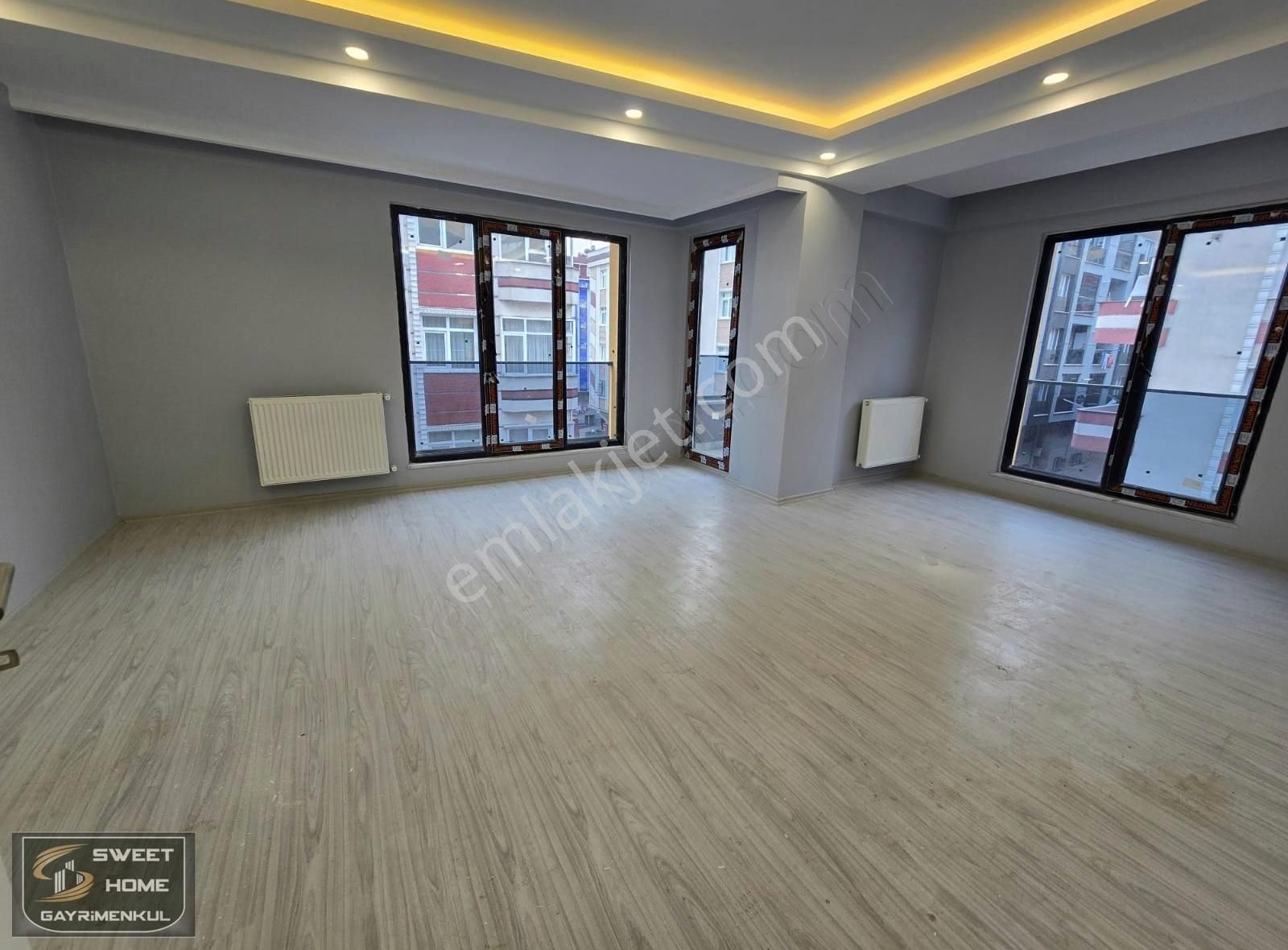 Yenibosna Çakmak Durağı Yakını 2+1 Sıfır Satılık Daire