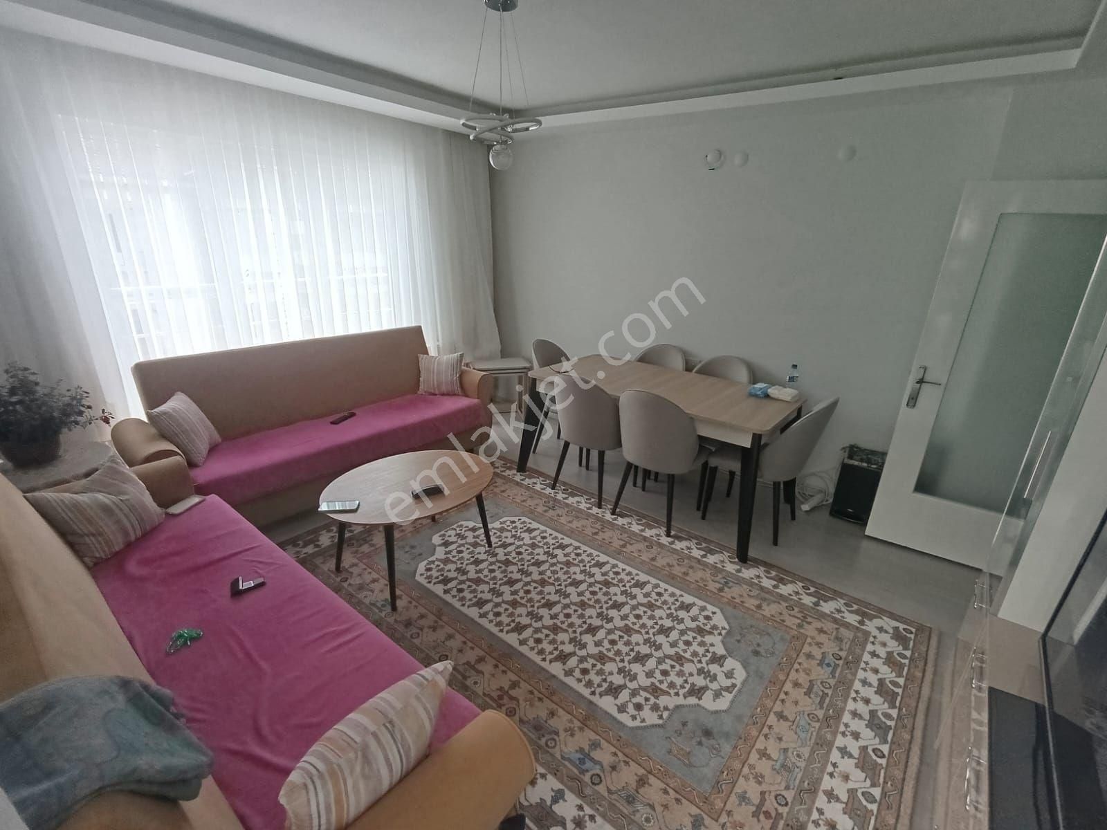 Ankara Sincan İstasyonda 3+1 Full Yapılı 2. Kat Üç Yıllık Acil Satılık Daire