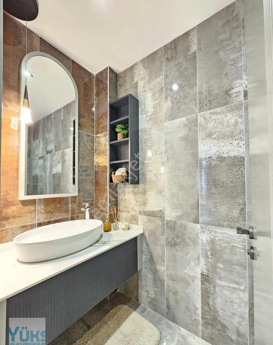 Denizli Şemikler De 3+1 180 M2 Havuzlu Lüks İşçilikte Satılık Daire