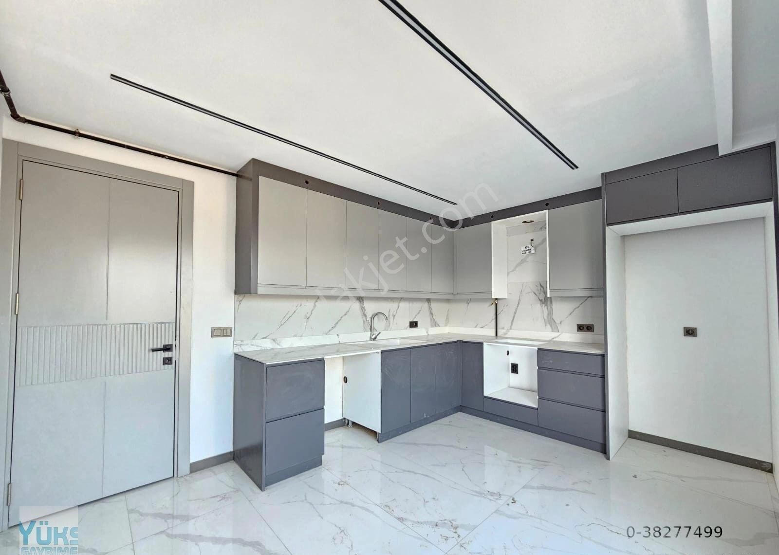 Denizli Şemikler De 3+1 180 M2 Cadde Üzerinde Satılık Dubleks
