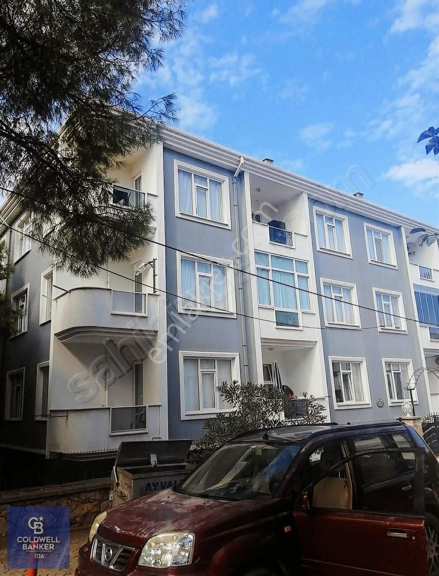 Ayvalık 150 Evler Mahallesinde 110m2 3+1 Daire