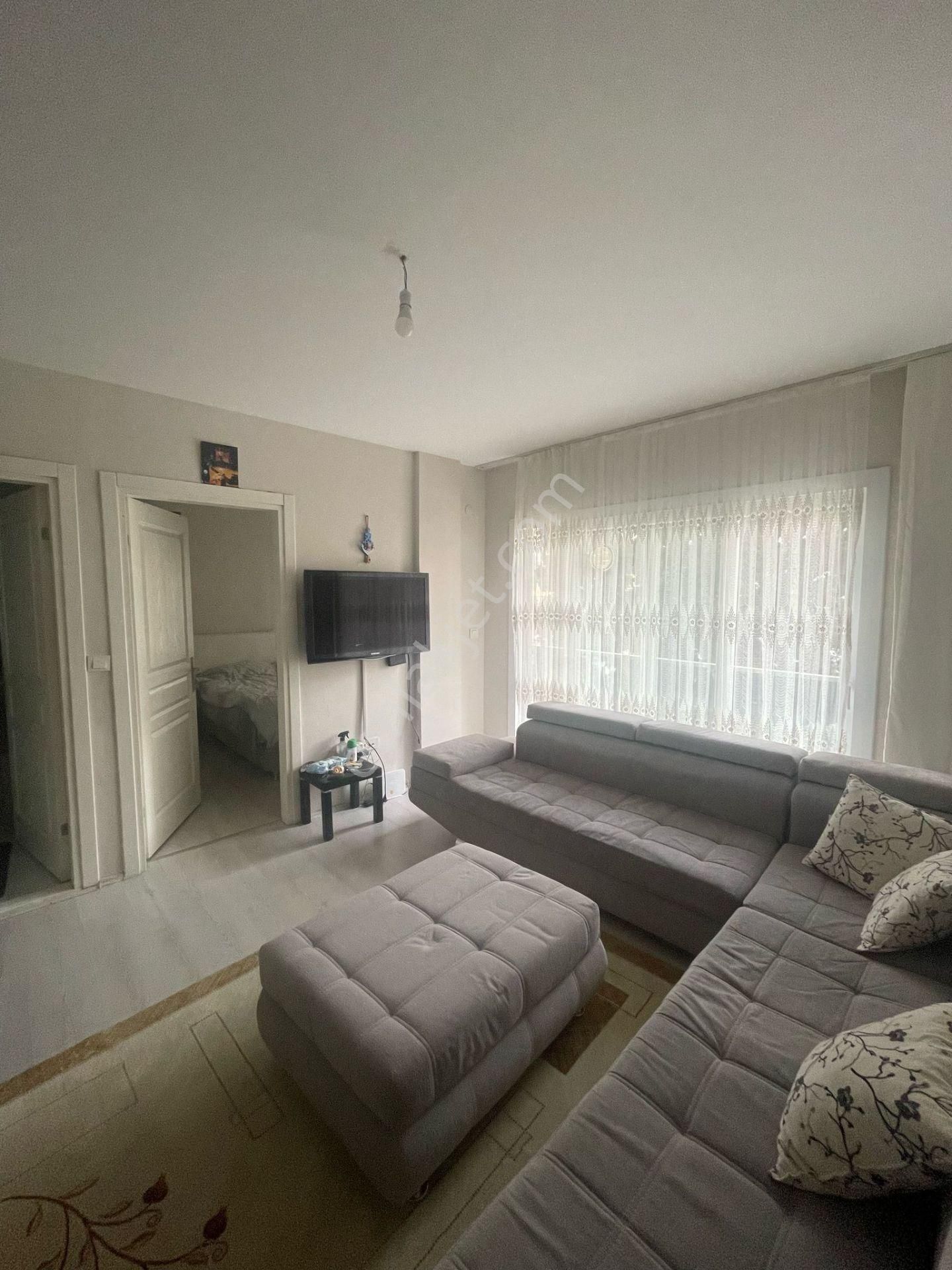Sahibinden - Yenikentte Doğalgazlı 1+1 Kiralık Daire