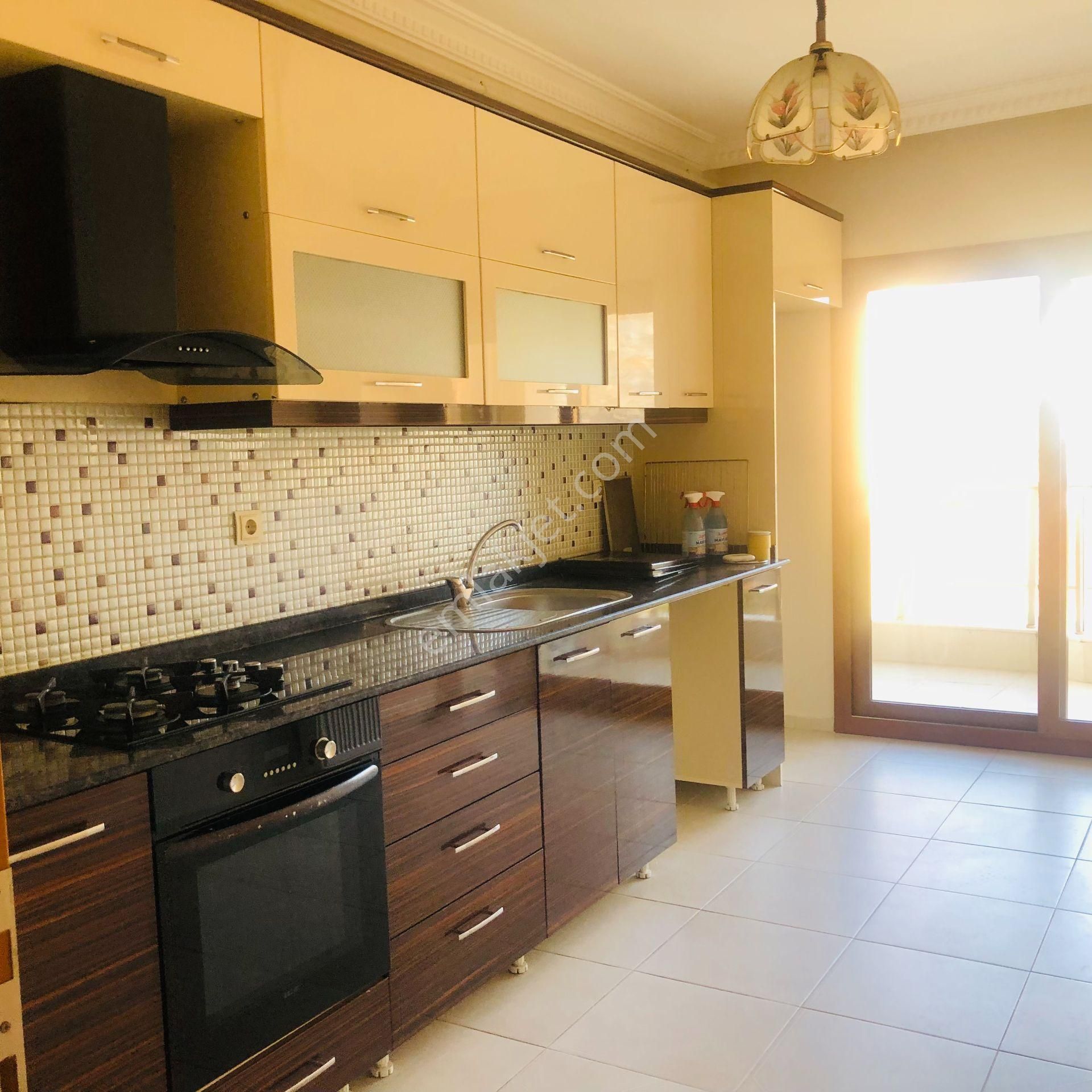 Karşıyaka Yalı Mahallesinde Satılık 3+1 Lüx Köşe Daire - Görsel 14